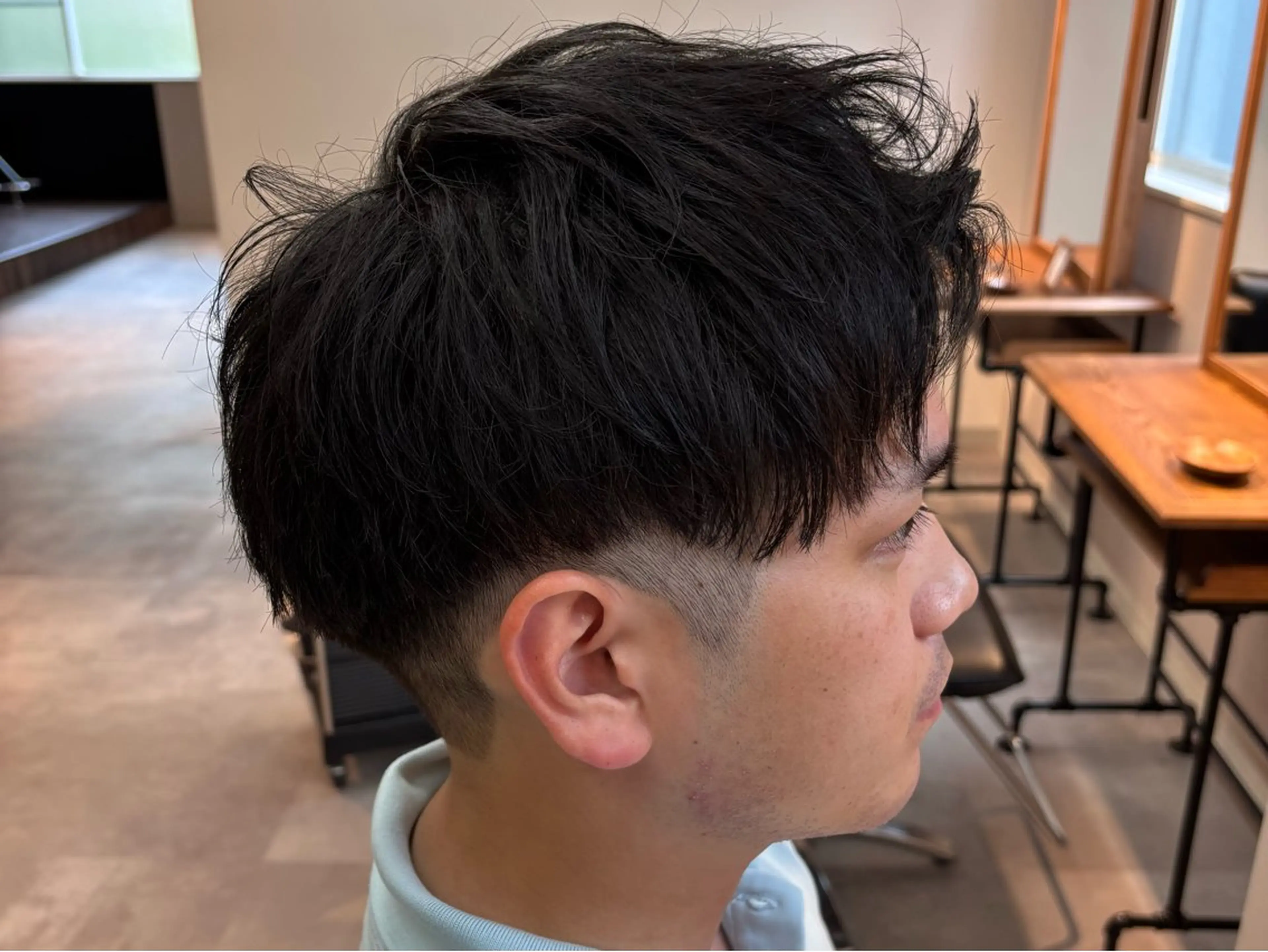 ショート メンズ アップバング ショートヘア 🔥フェードカット/ パーマ特化🔥/森のヘアスタイル