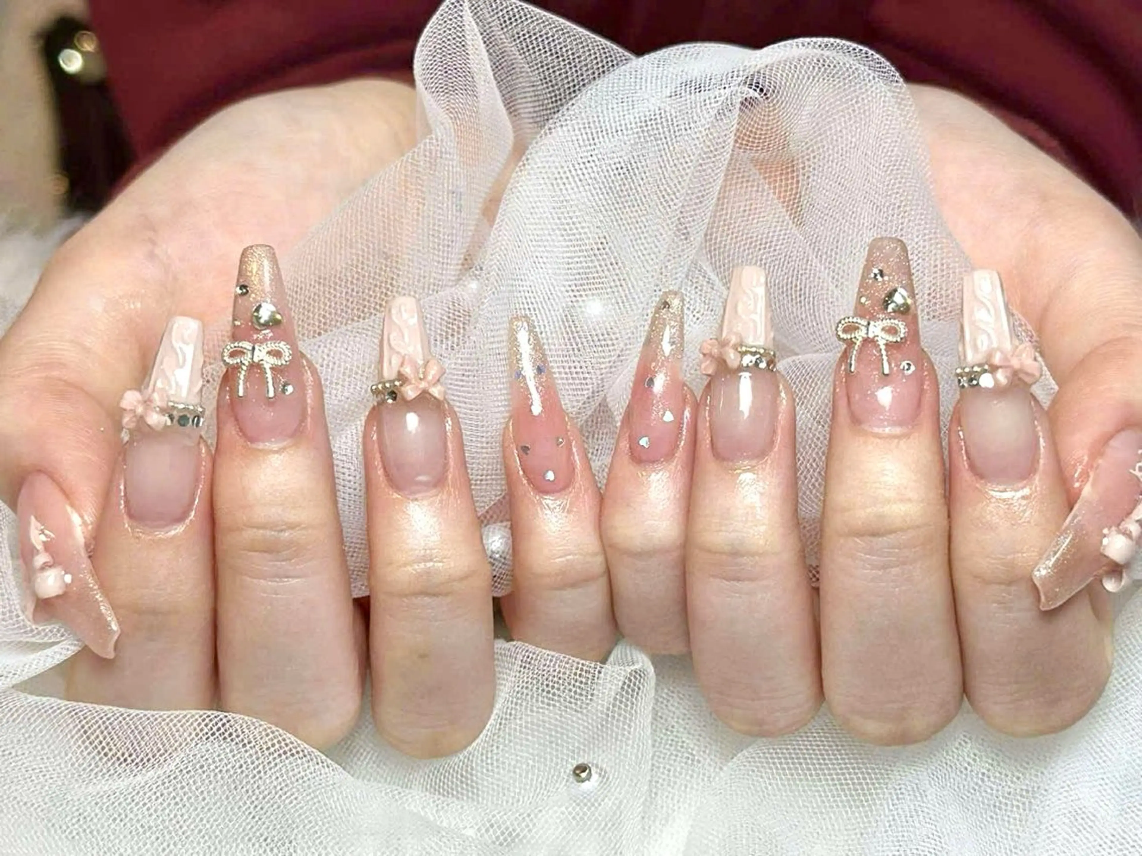 ネイル キラキラネイル 韓国ネイル ロングネイル 持ち込み シンプルネイル ハンドネイル Haruki Nail Salonのネイルデザイン