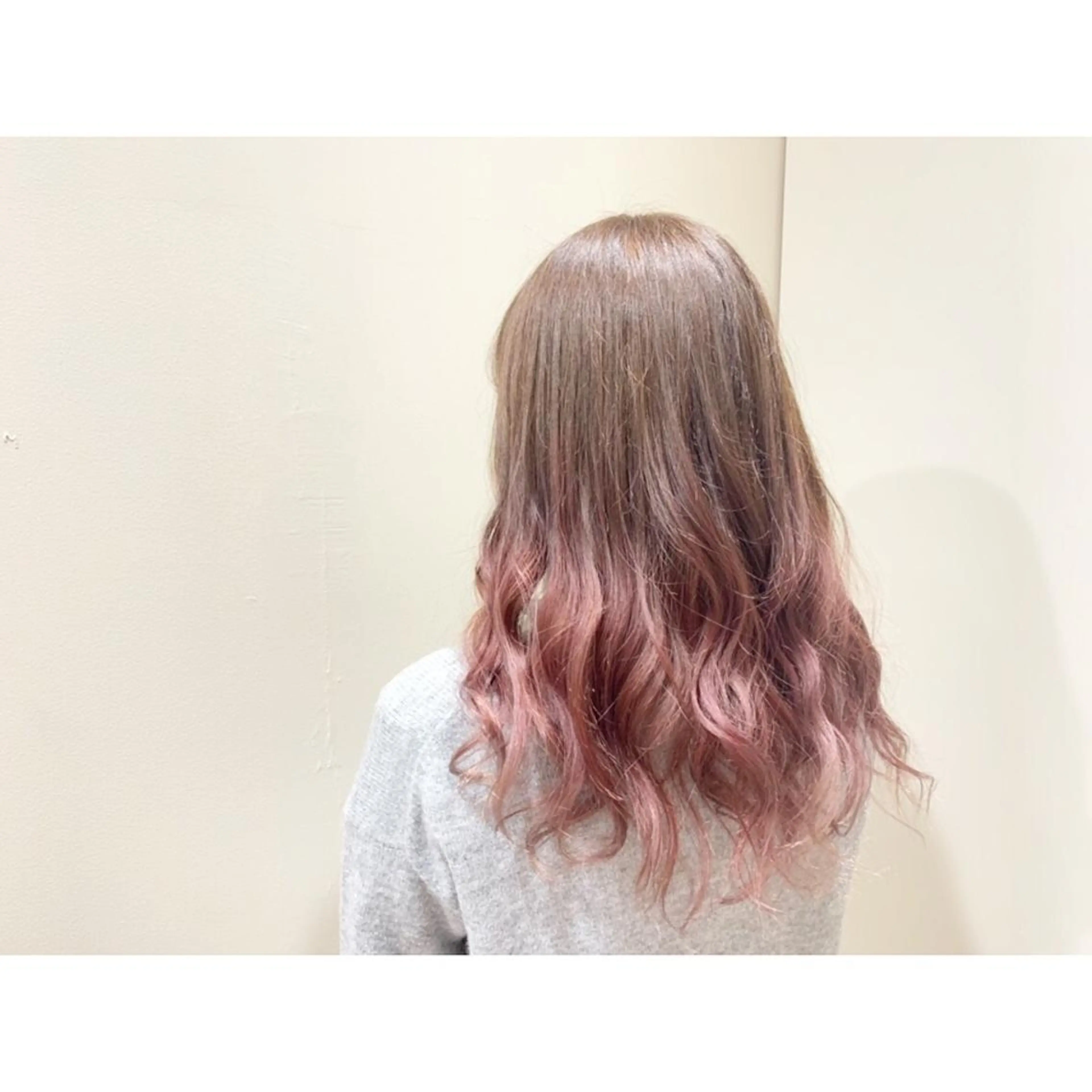 ロング カラー ヘアカラー トリートメント 💓シールエクステ ルミエールのヘアスタイル
