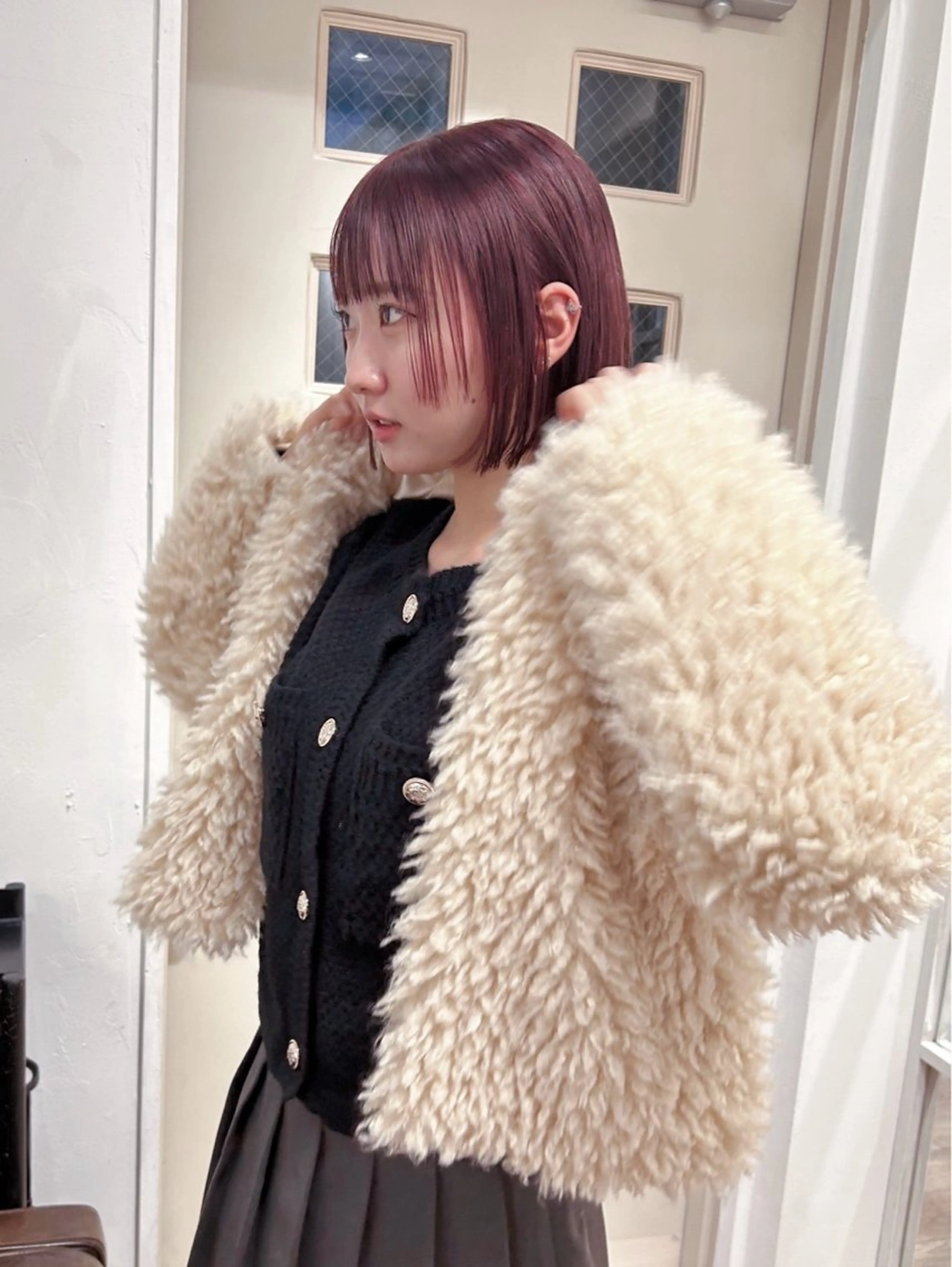 ショート カラー カット ヘアカラー トリートメント ハイトーンボブ 前田 表参道　グレージュのヘアスタイル