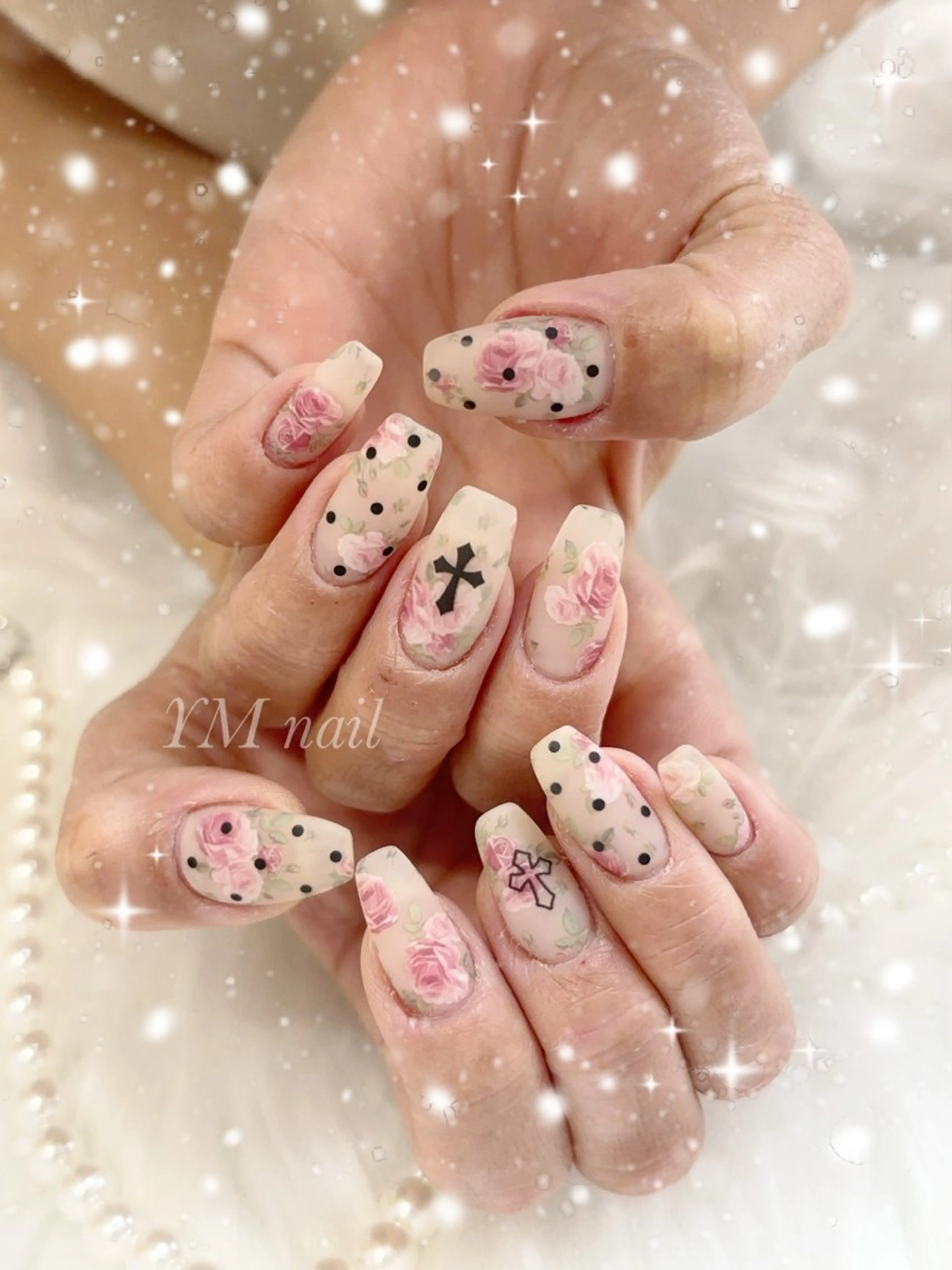 ネイル ドット フラワーネイル マットネイル 春ネイル ハンドネイル YM nailのネイルデザイン