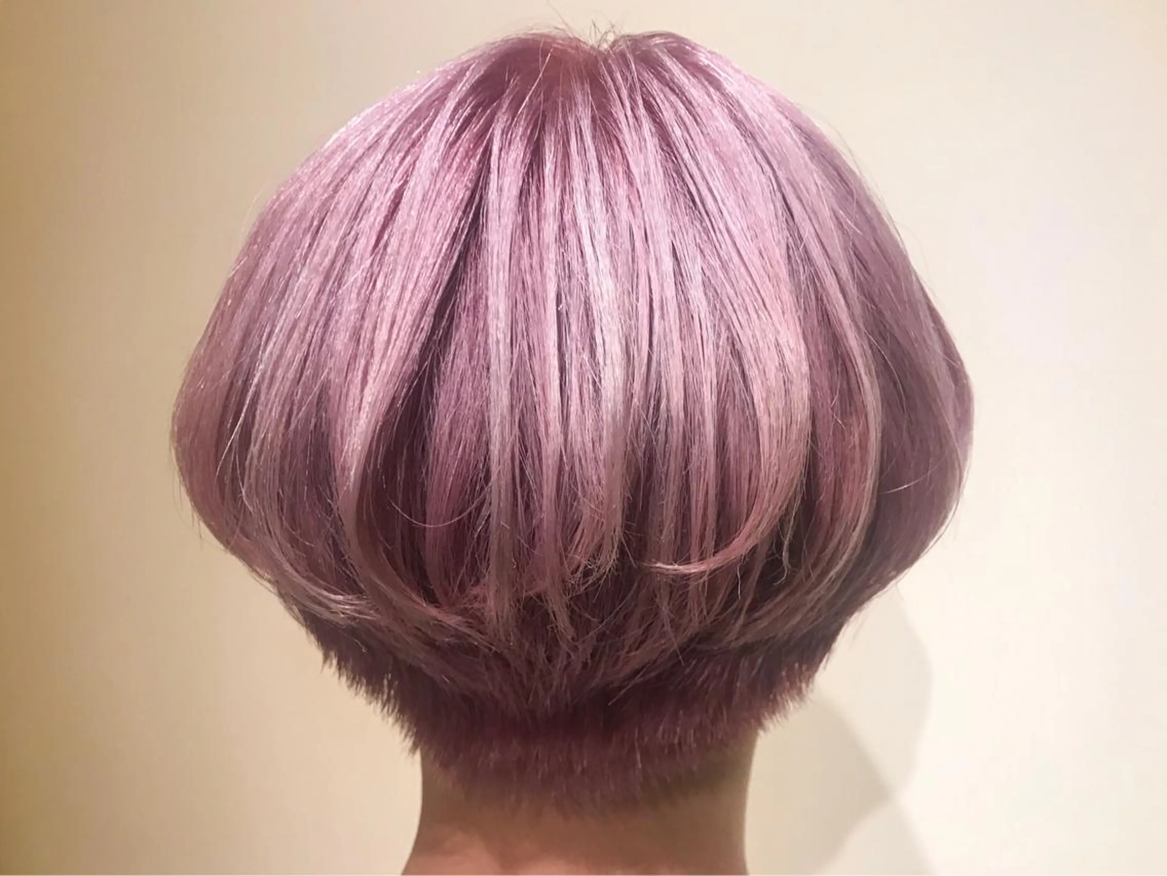 ショート カラー ブリーチ ピンクカラー 🌈🌸あおき みちる🌟💗のヘアスタイル