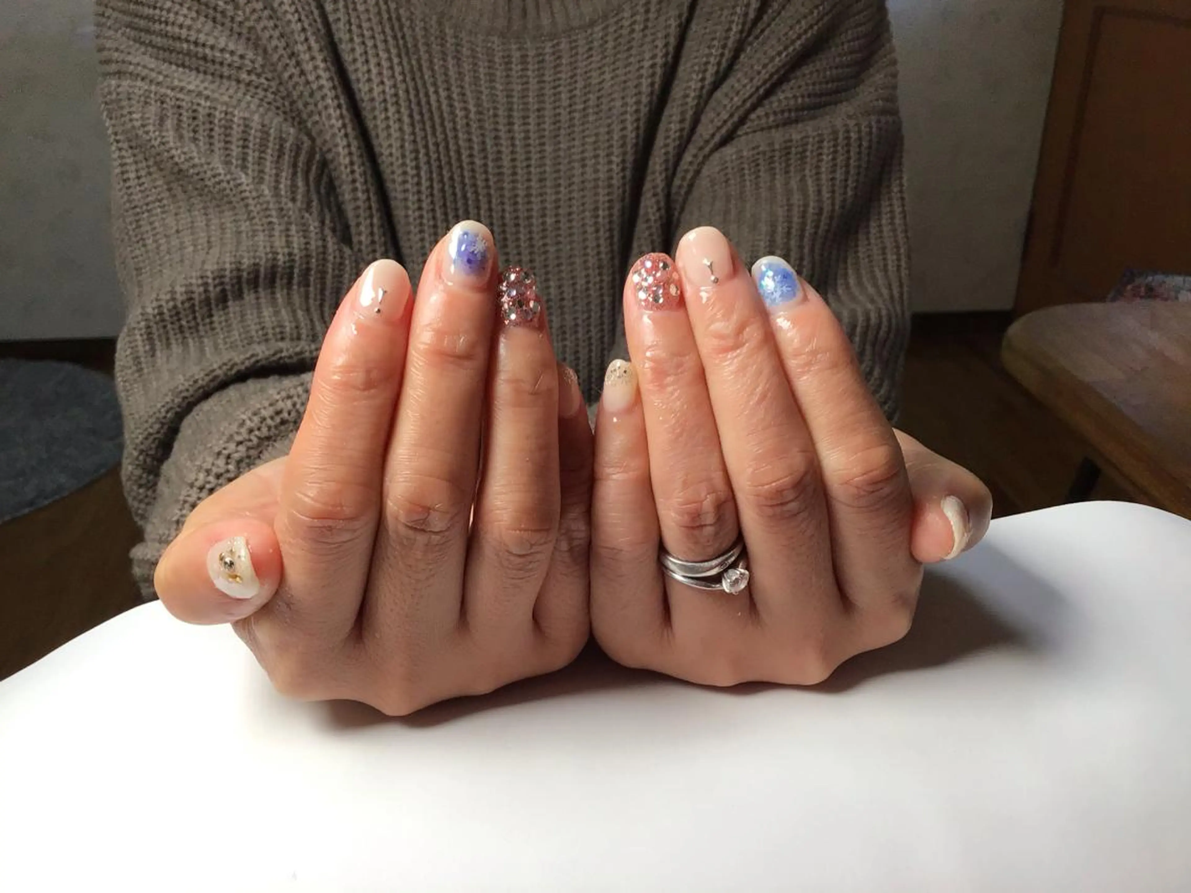 ネイル ハンドネイル gui amichanのネイルデザイン