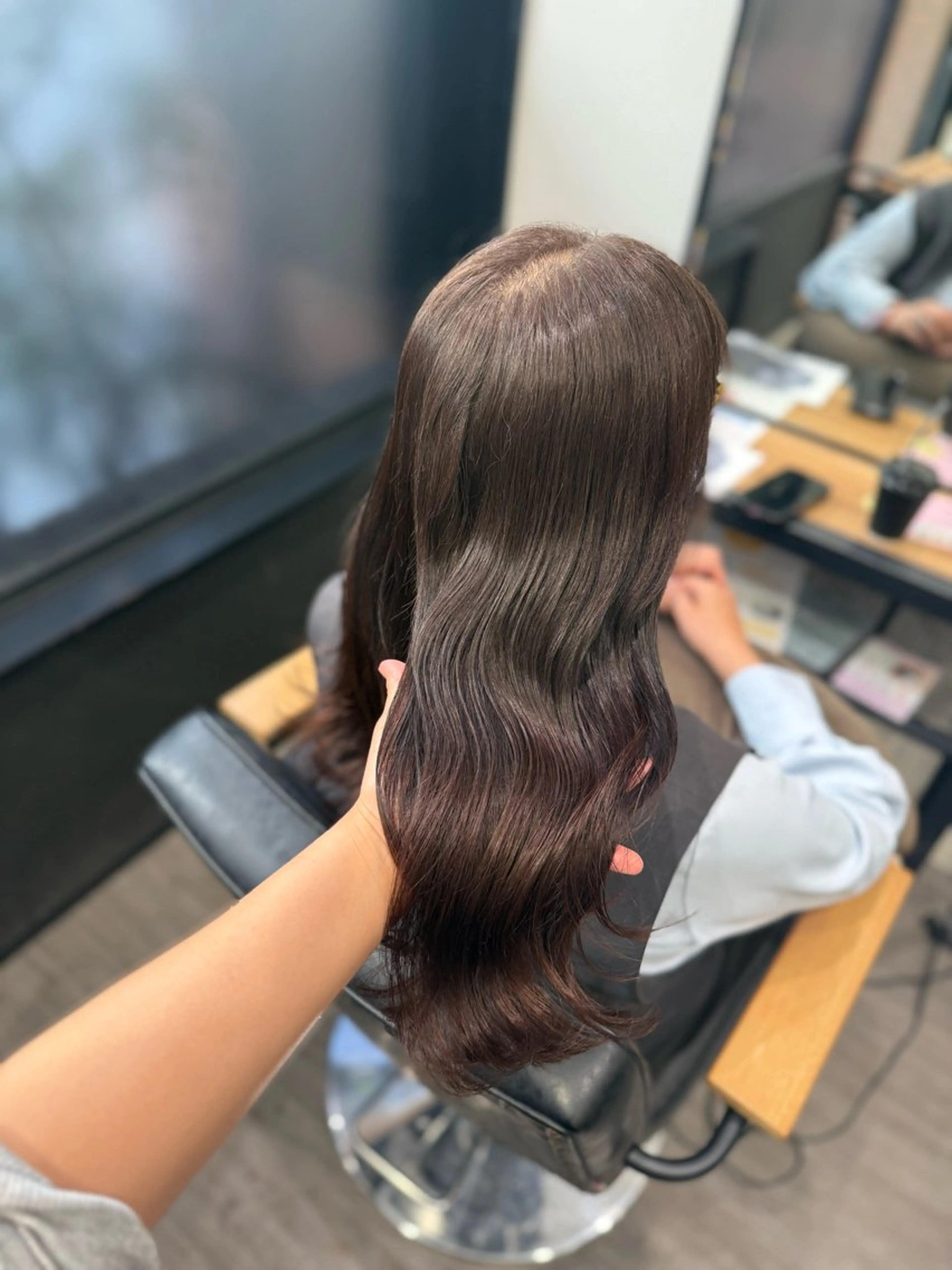 セミロング カラー グレージュ オリーブグレージュ オリーブグレー カット ヘアカラー トリートメント 艶髪レイヤー上田 紗也🇰🇷💗のヘアスタイル