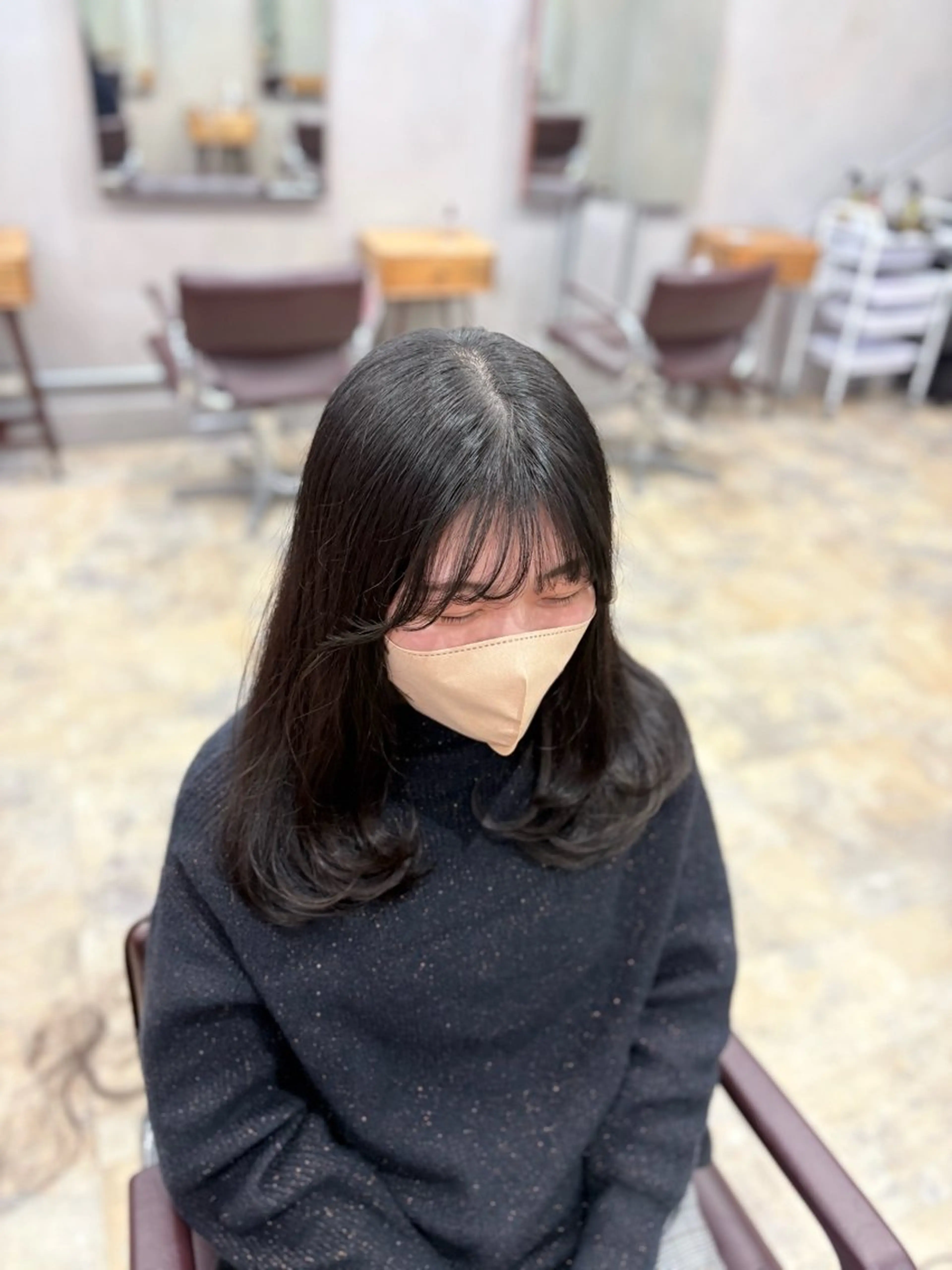 セミロング カット ヘアカラー 寺下 璃桜のヘアスタイル