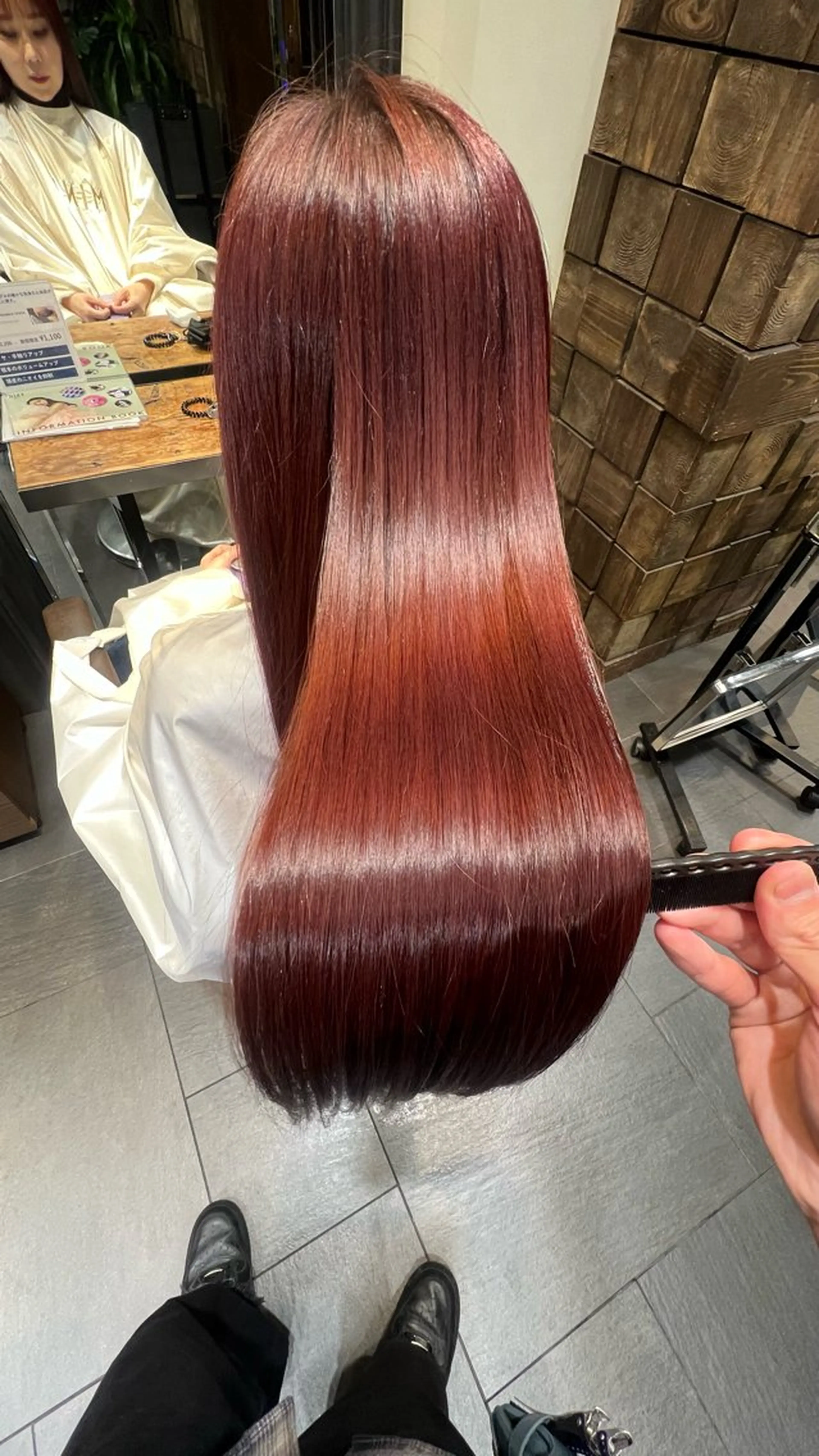 ロング 金井蛍祐/くびれボブ /透明感カラー/艶髪のヘアスタイル