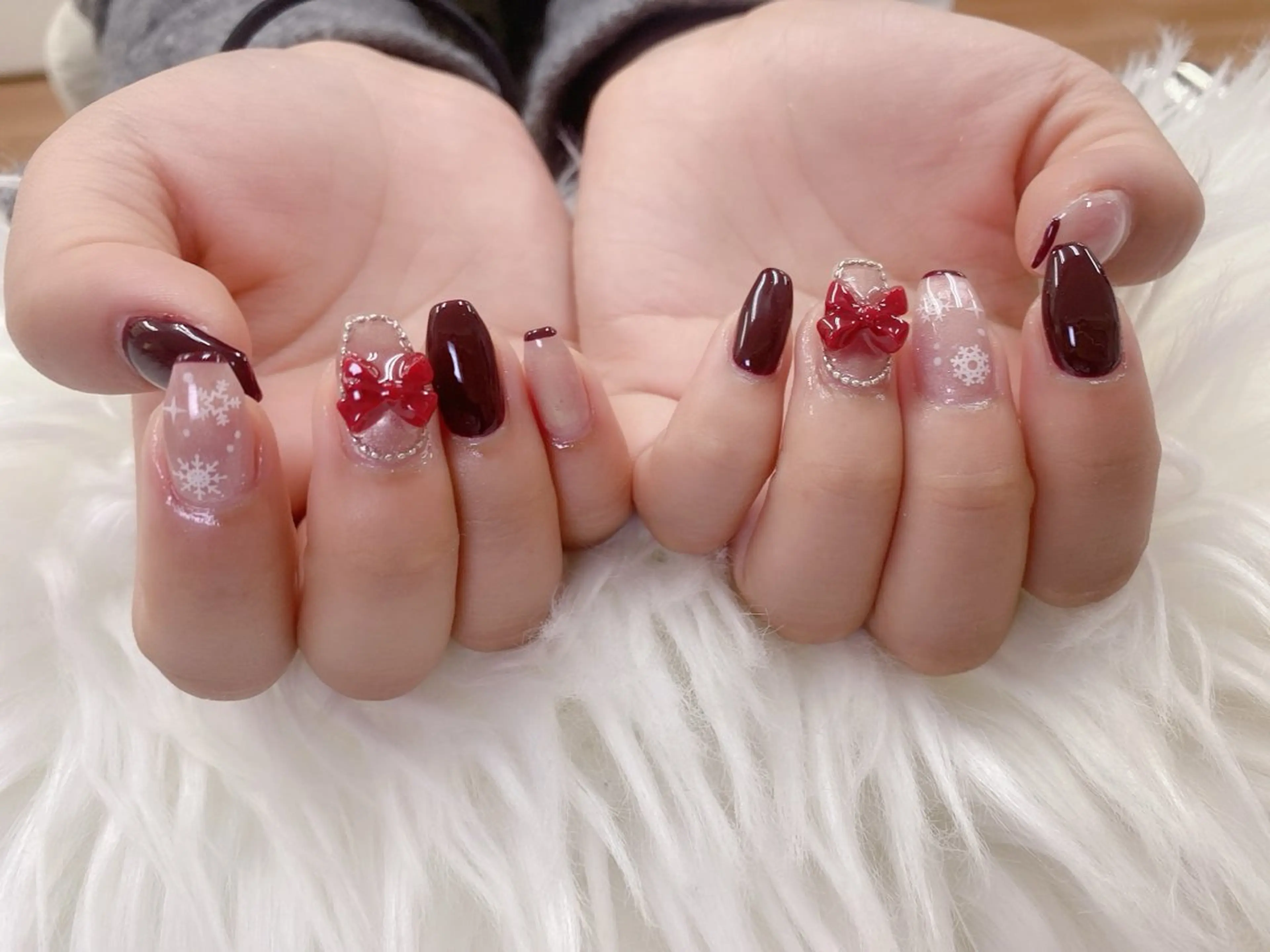 ネイル フレンチネイル グラデーション マグネットネイル ニュアンスネイル オフィスネイル ハンドネイル ハンドケア Hara Nail 【パラジェル使用】のネイルデザイン