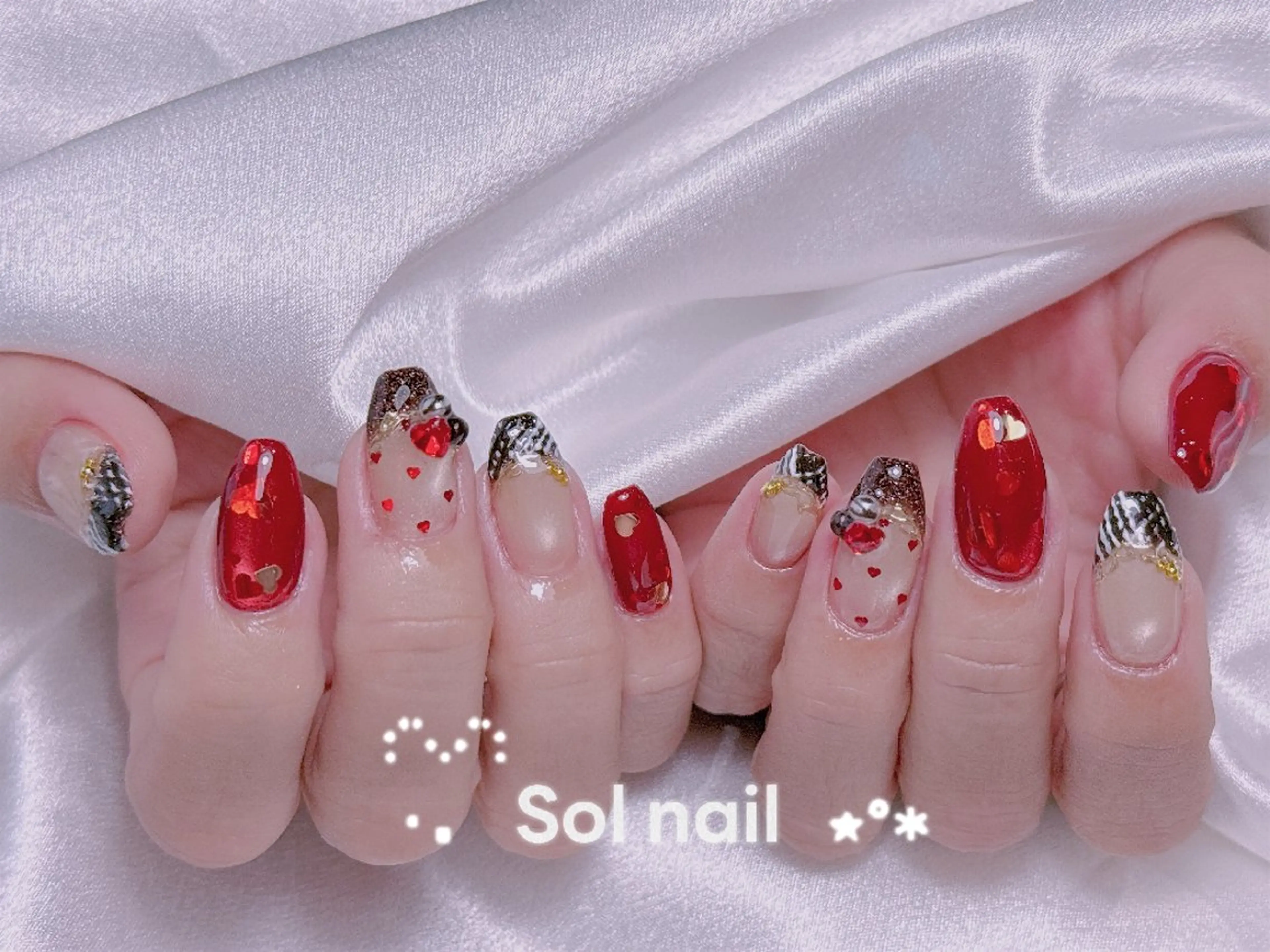 ネイル ハンドネイル ハンドケア Sol Nail ミネのネイルデザイン