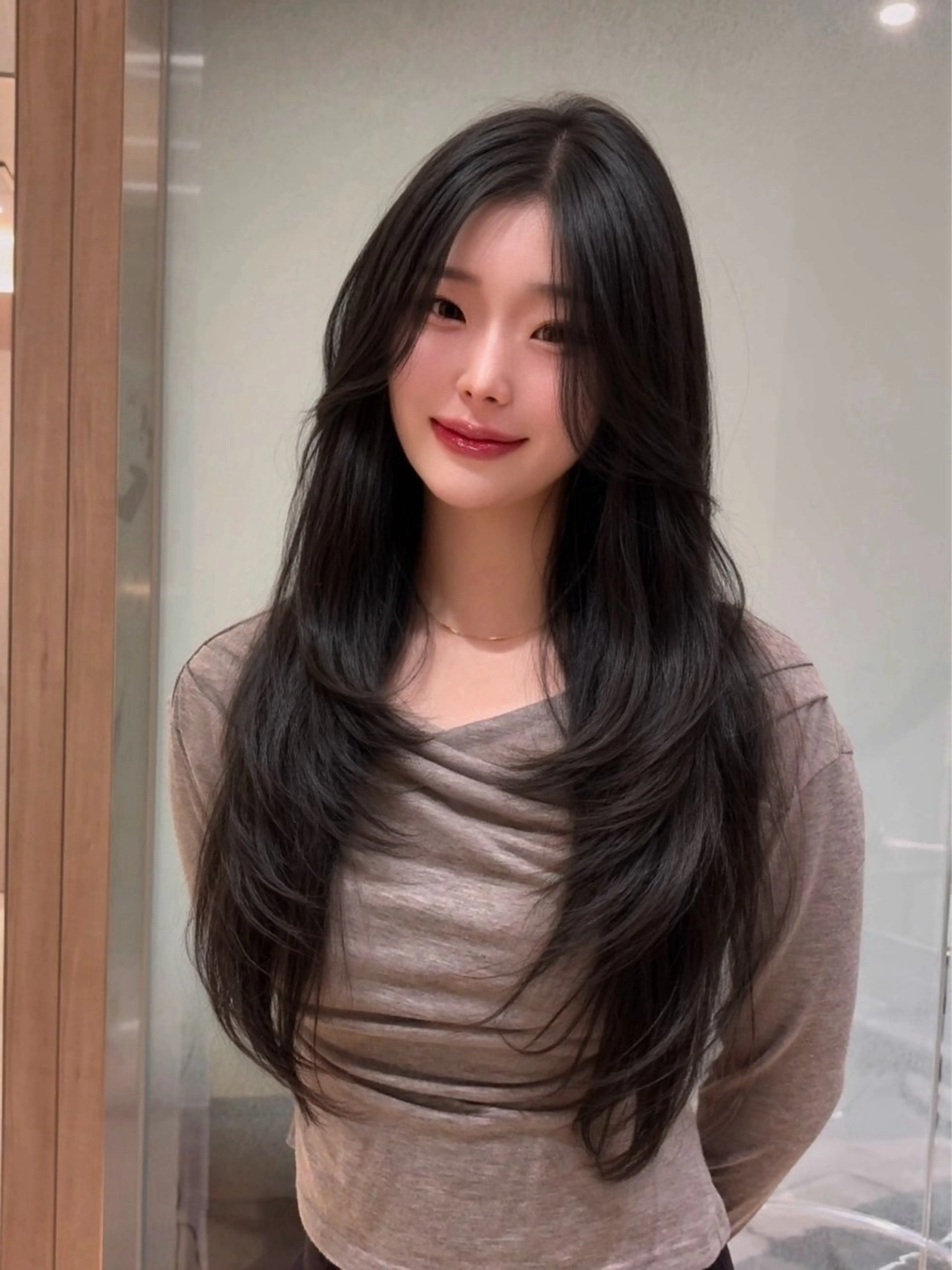 ロング カラー ブリーチ ダブルカラー グレージュ ブリーチなしカラー レイヤーカット 🩵福岡ブリーチなし レイヤー/紫音🩵のヘアスタイル