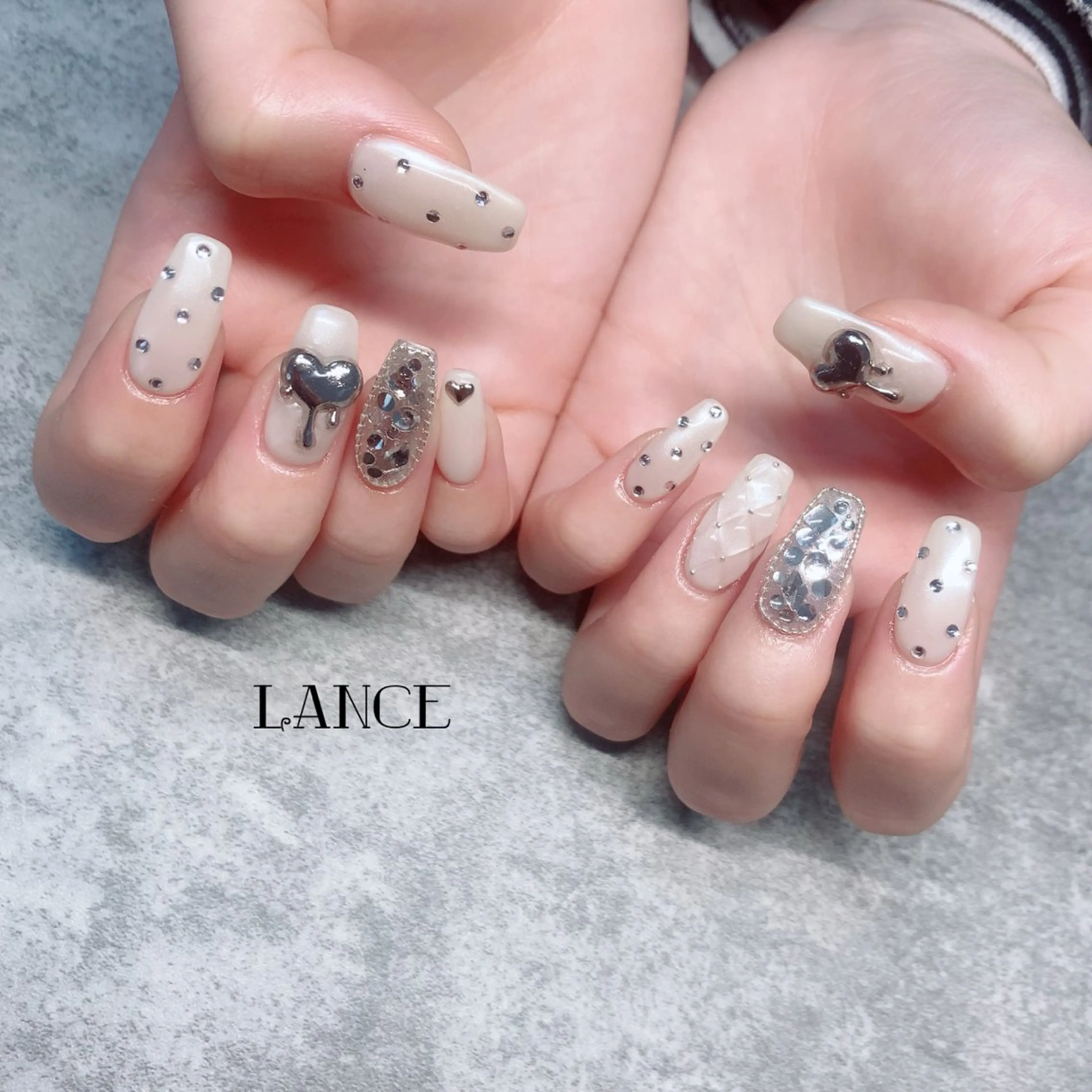 ネイル オーロラネイル フレンチネイル キラキラネイル 韓国ネイル ピンク ハンドネイル Lance nailのネイルデザイン
