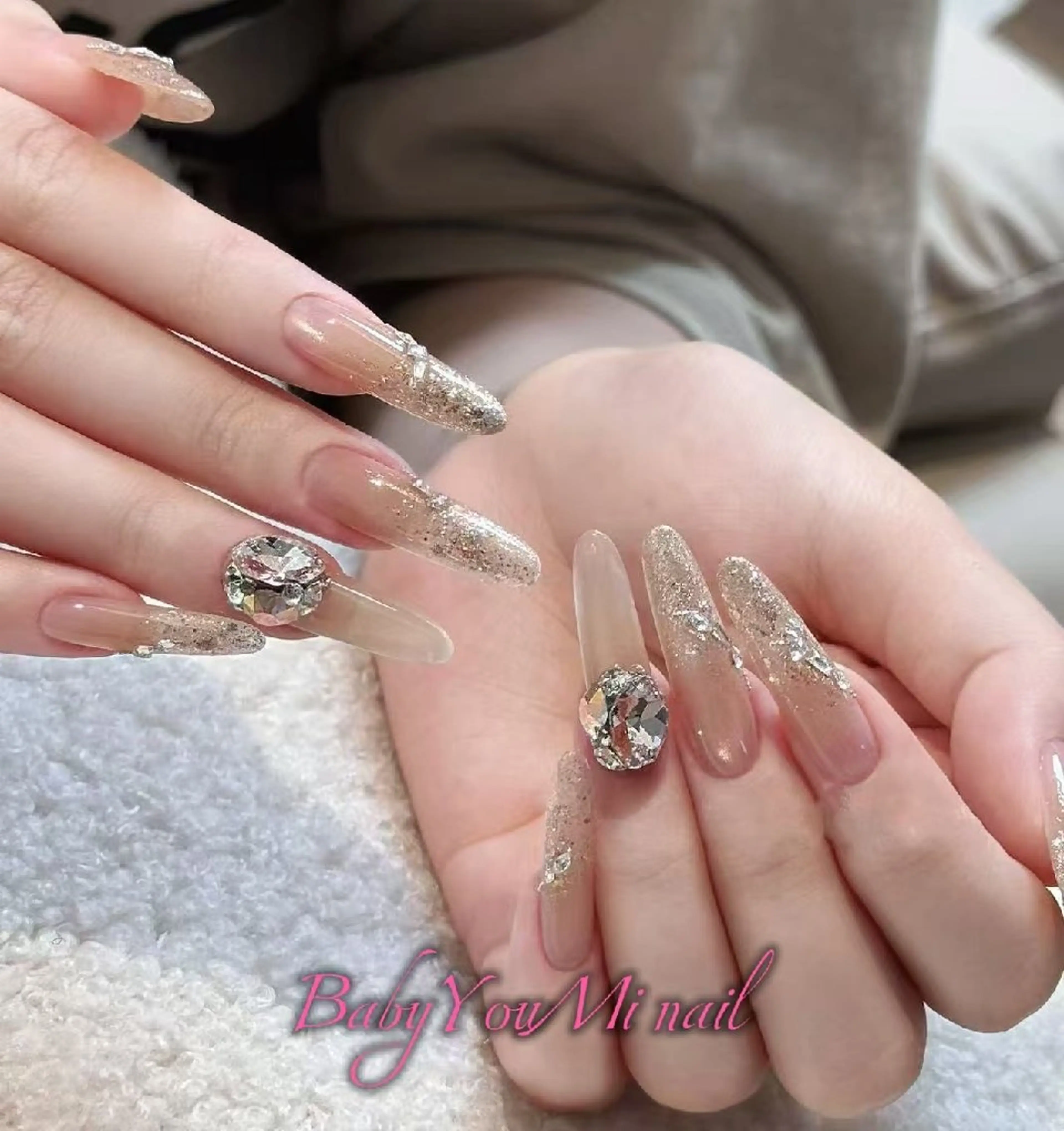 ネイル オーロラネイル フラワーネイル フットネイル フレンチネイル ジェルネイル ハンドネイル Oomiya 服部のネイルデザイン