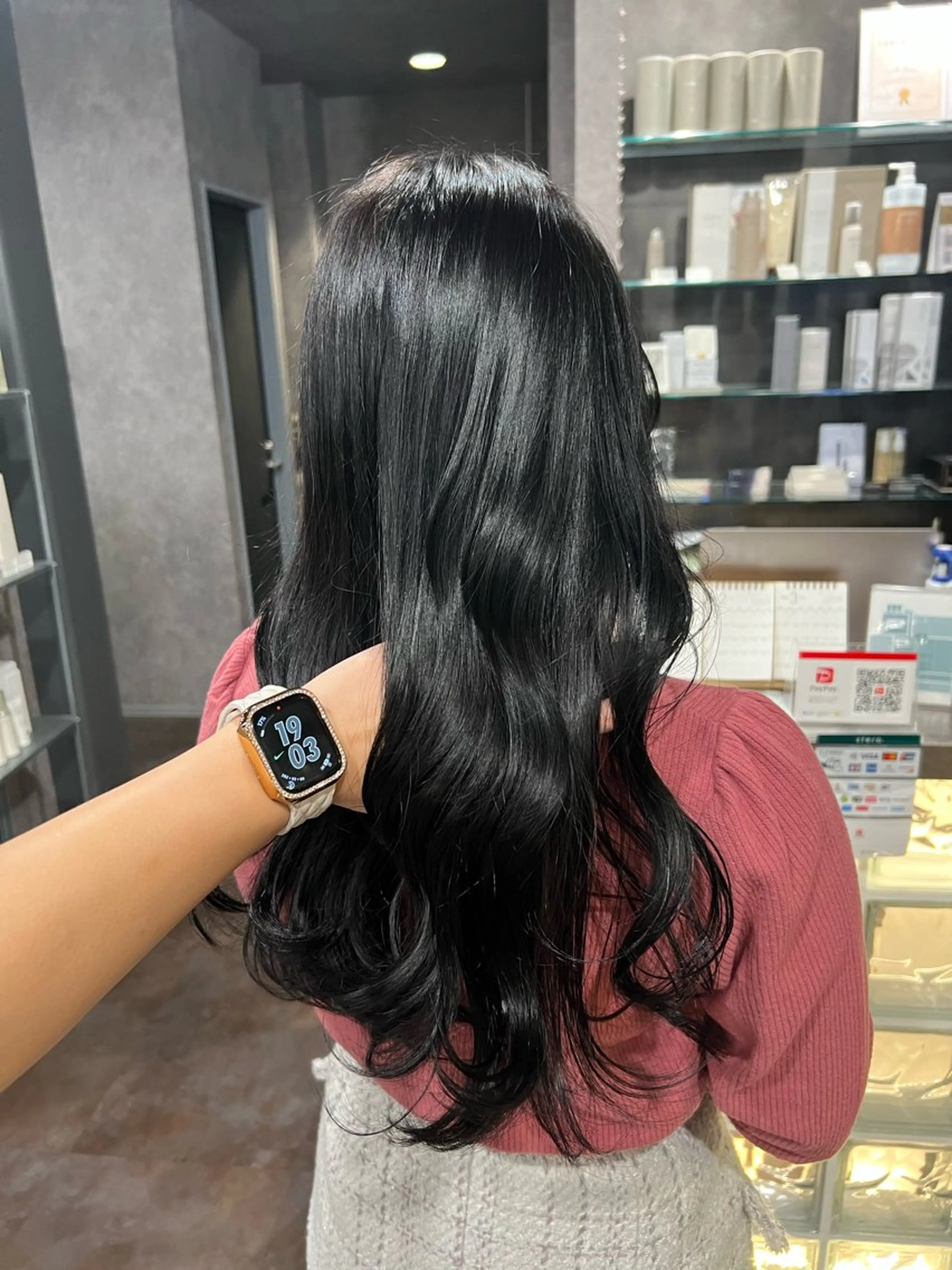 ロング ink yukariのヘアスタイル