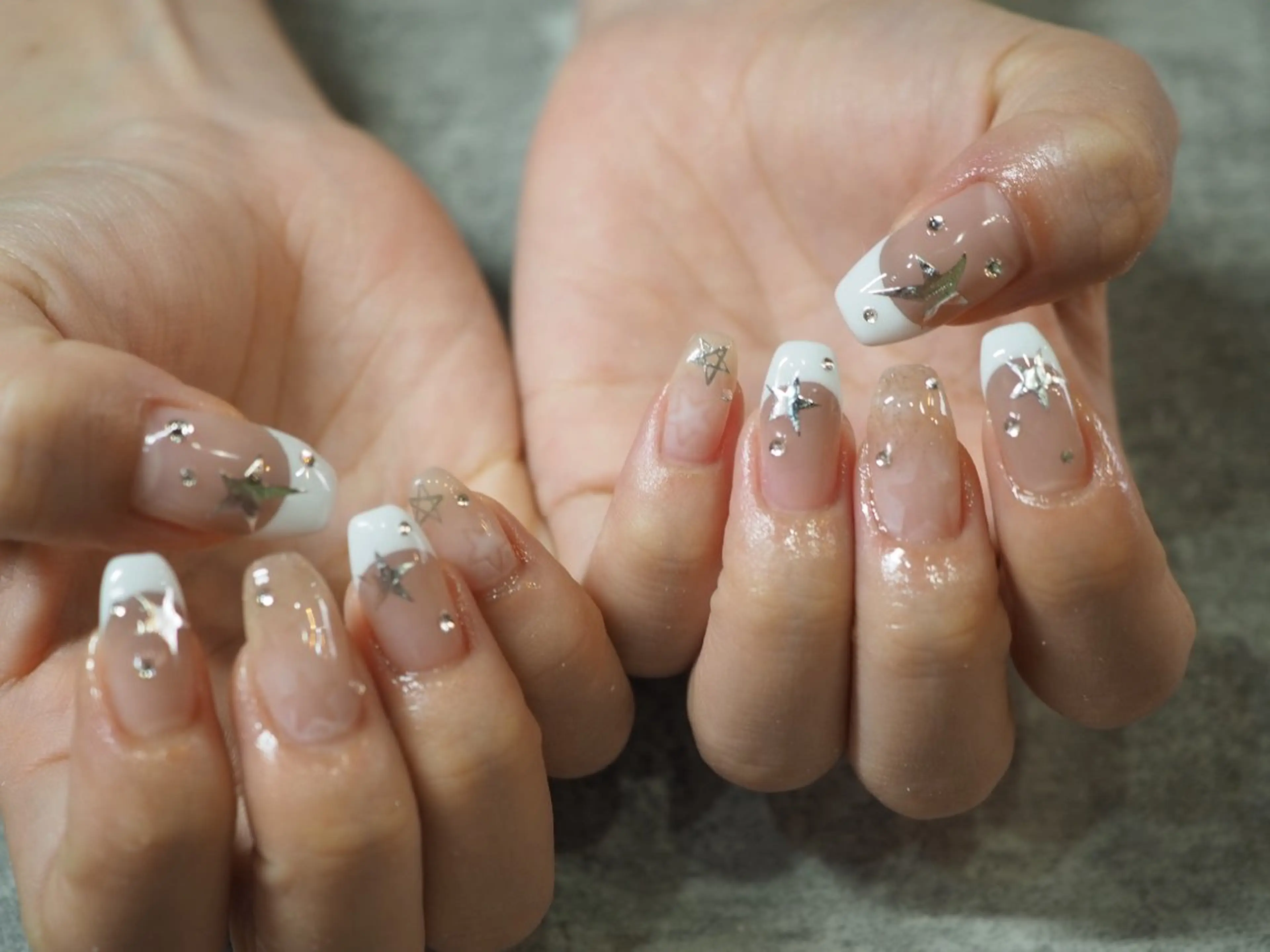 ネイル アートネイル チークネイル フラッシュネイル フットネイル フレンチネイル glaNje shioriのネイルデザイン