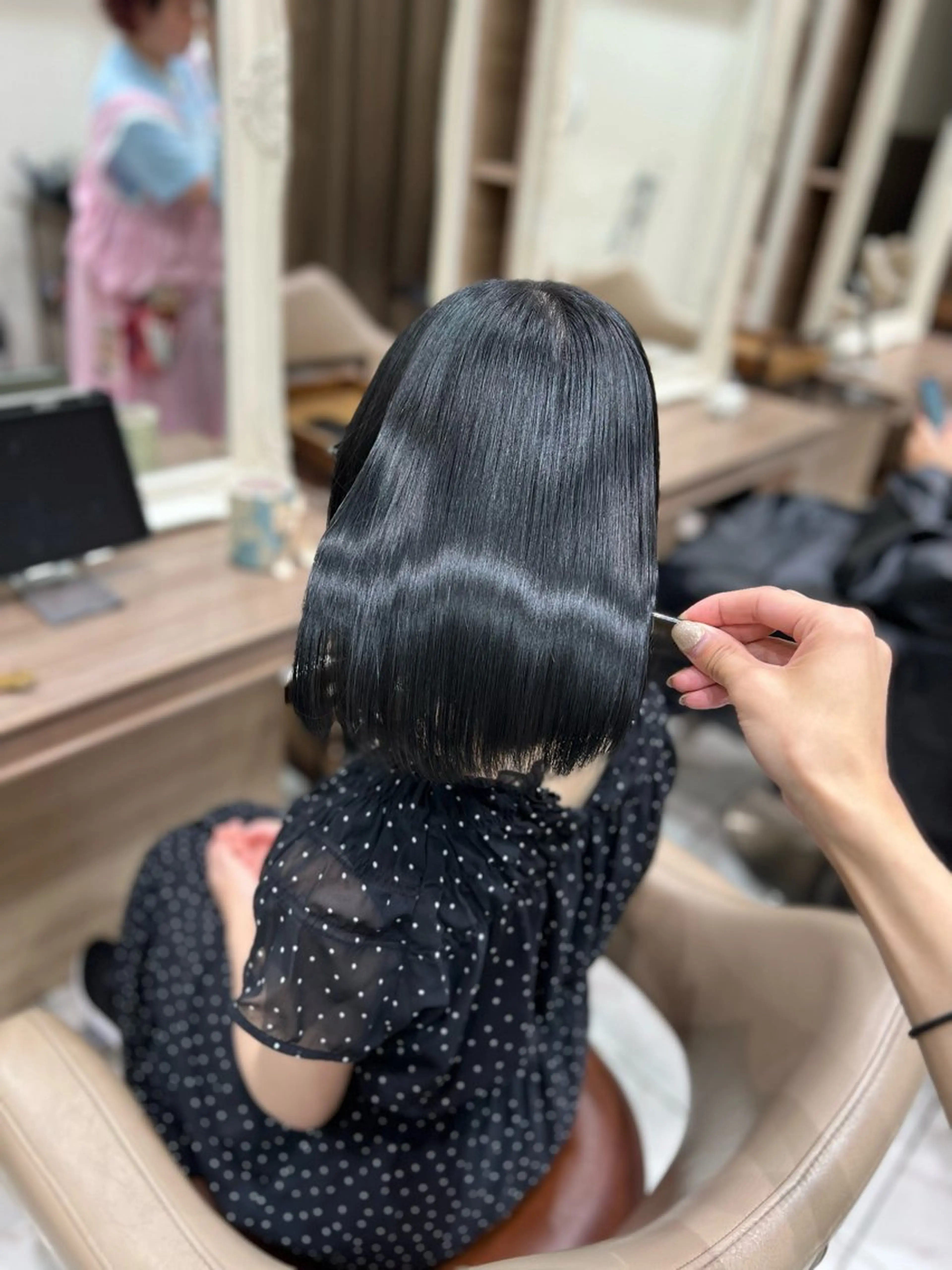 ショート 縮毛矯正 レイヤー×韓国 🇰🇷鈴木啓太のヘアスタイル