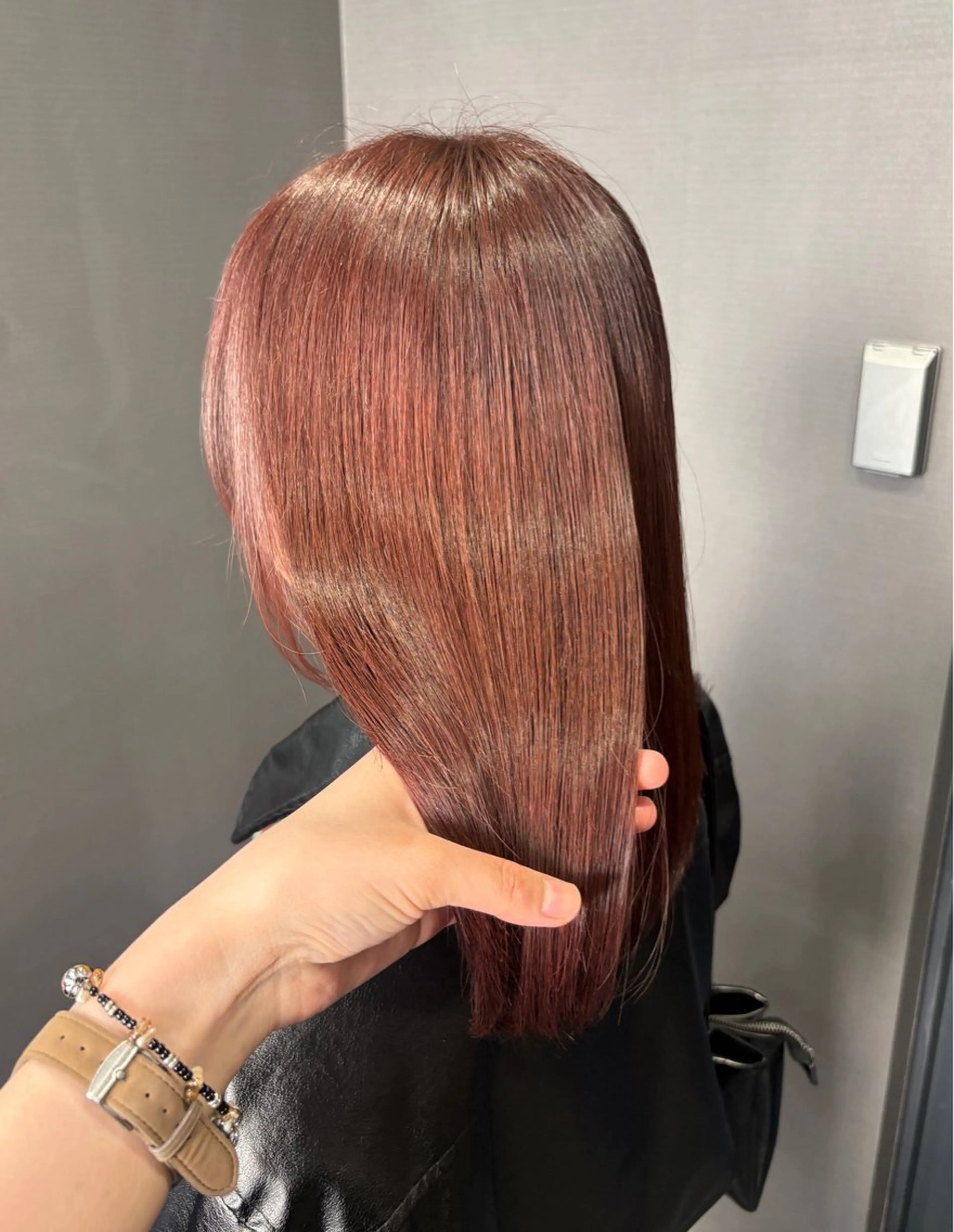 セミロング 比嘉 星菜のヘアスタイル