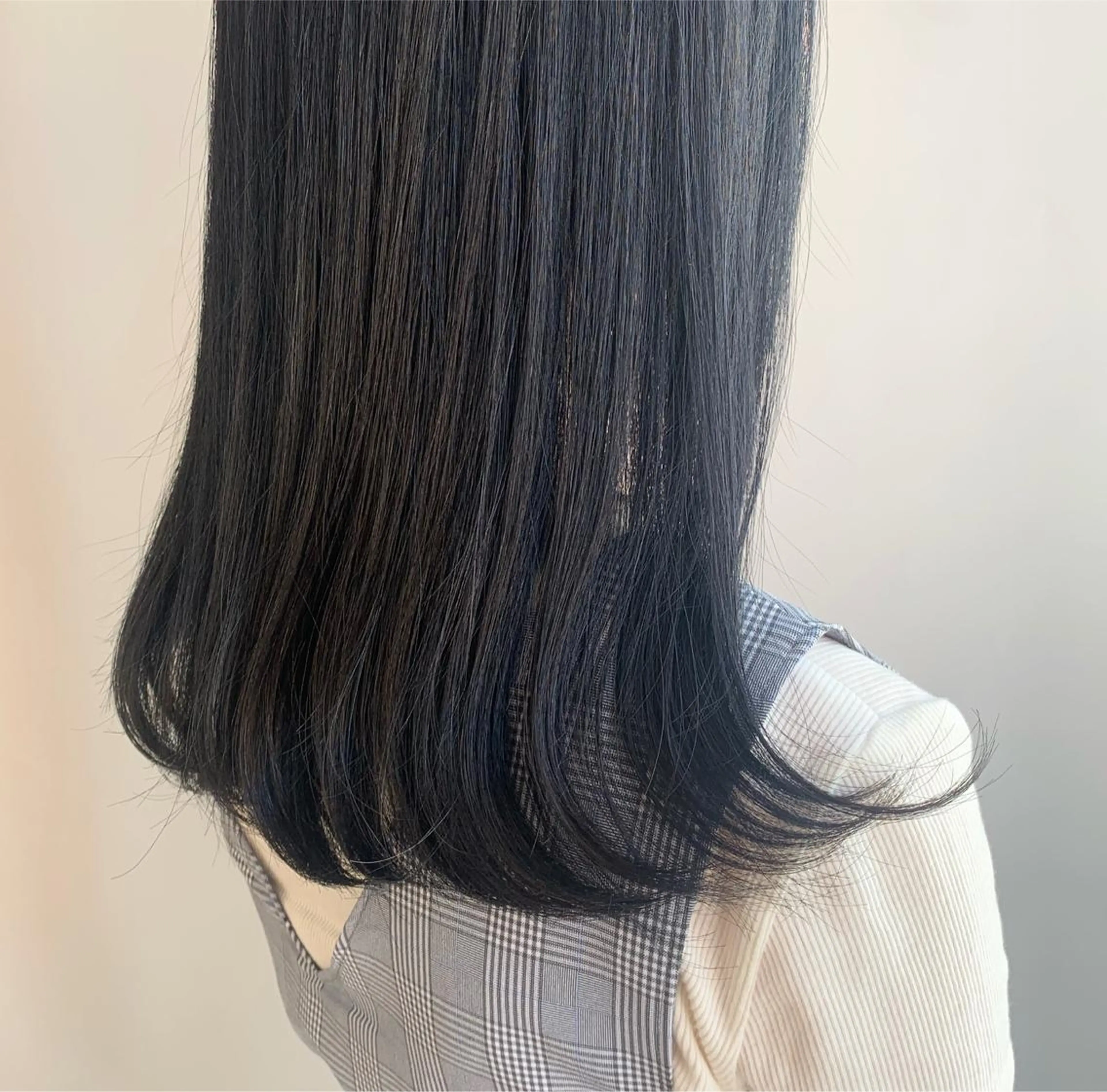 カラー 山口 莉奈のヘアスタイル