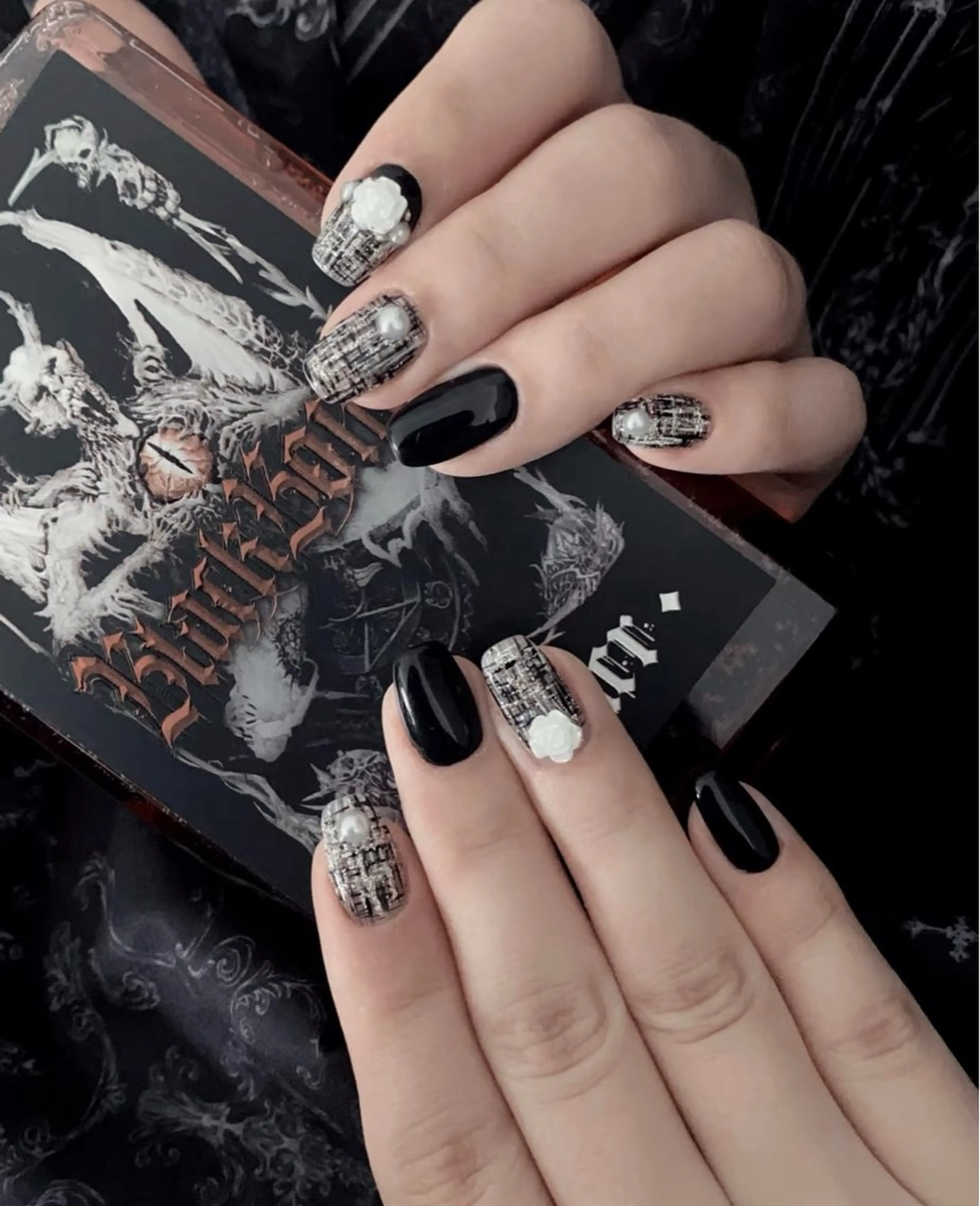 ミディアム めぐみのネイルサロン スタッフ練習のネイルデザイン