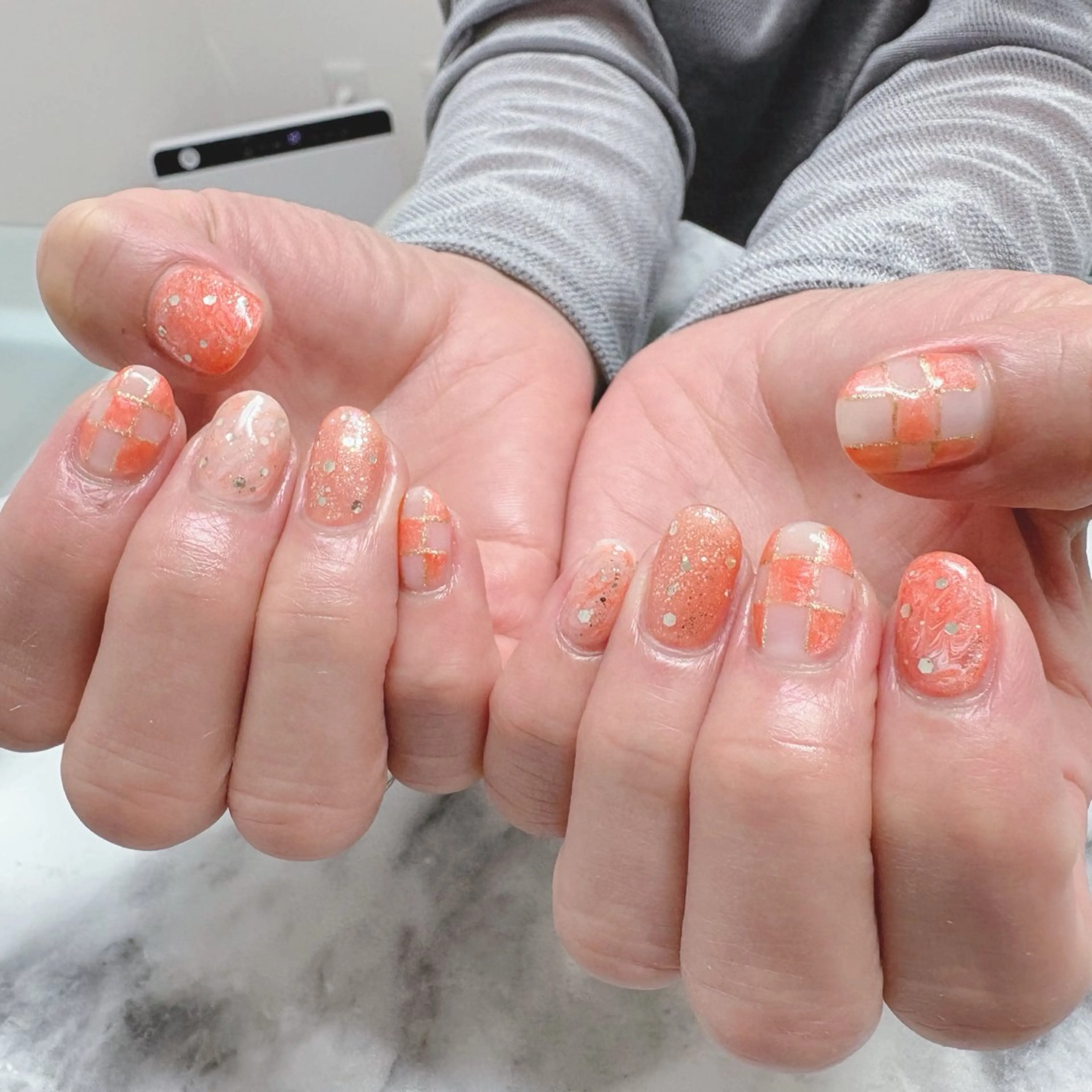 ネイル オレンジ ハンドネイル ネイルサロン KURIKINDIのネイルデザイン