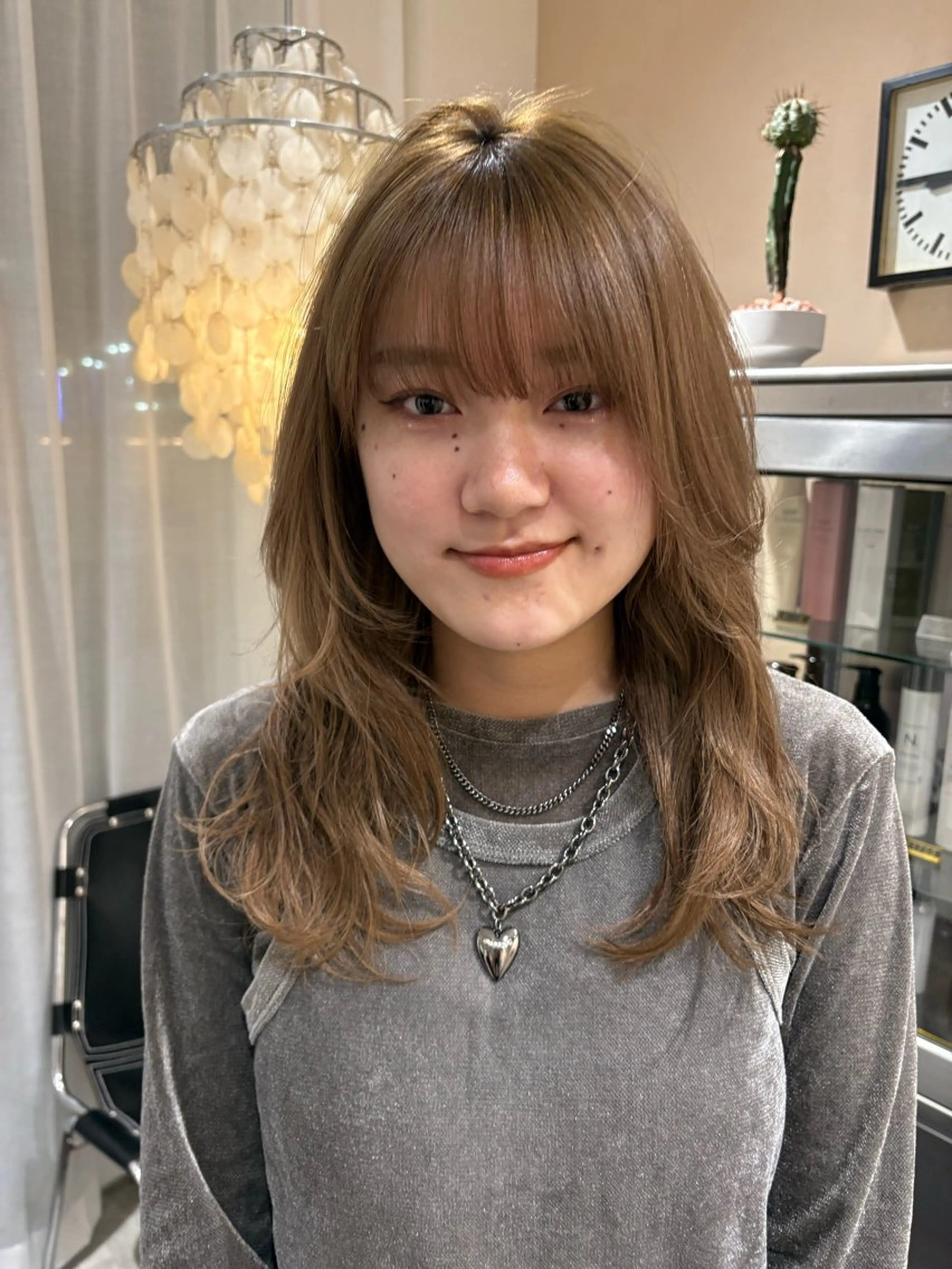 ロング 勝山 雪菜のヘアスタイル