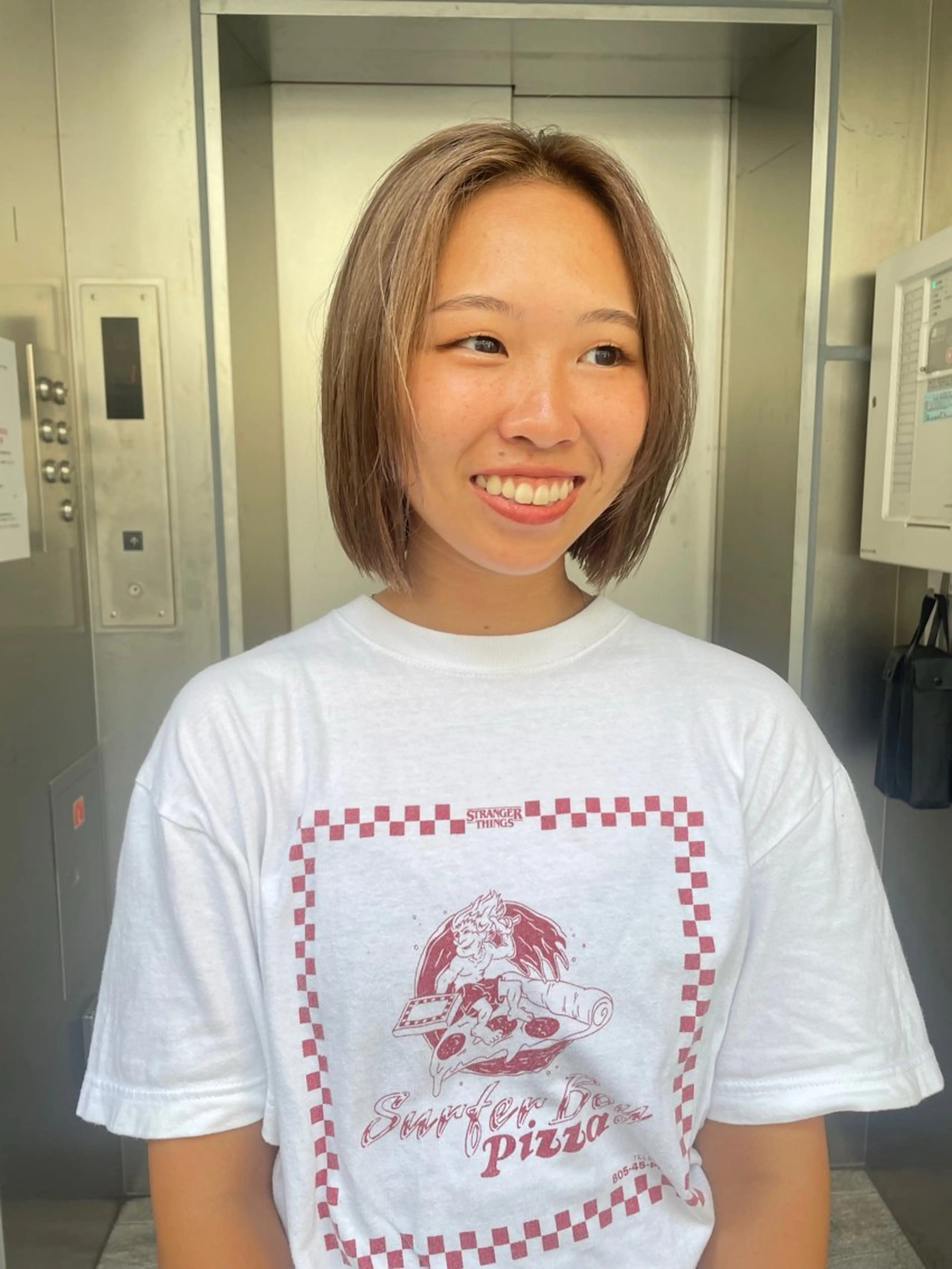 ショート カラー ベージュカラー カット ヘアカラー トリートメント 狩野 羅夢のヘアスタイル