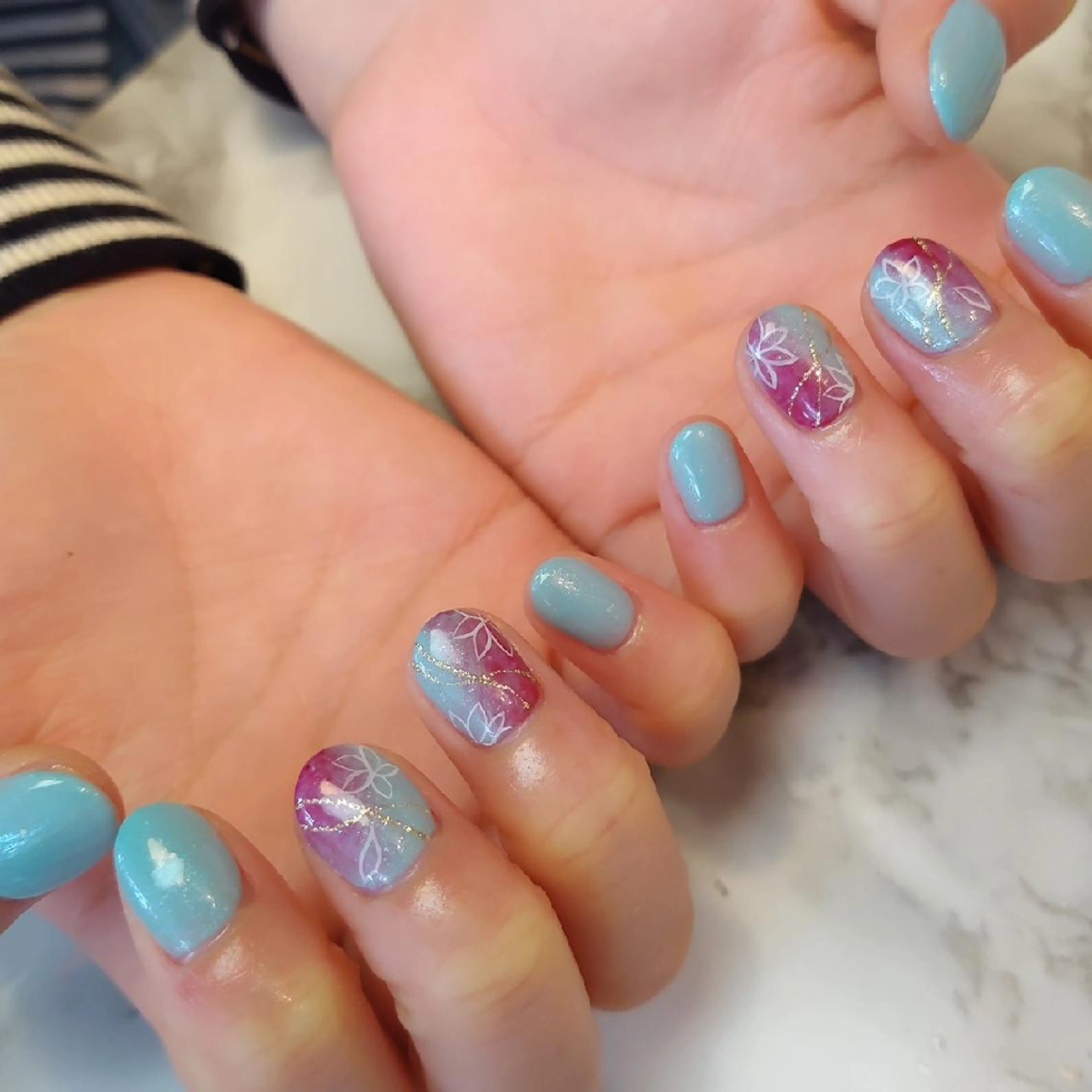 ネイル ジェヌインネイル 河内のネイルデザイン