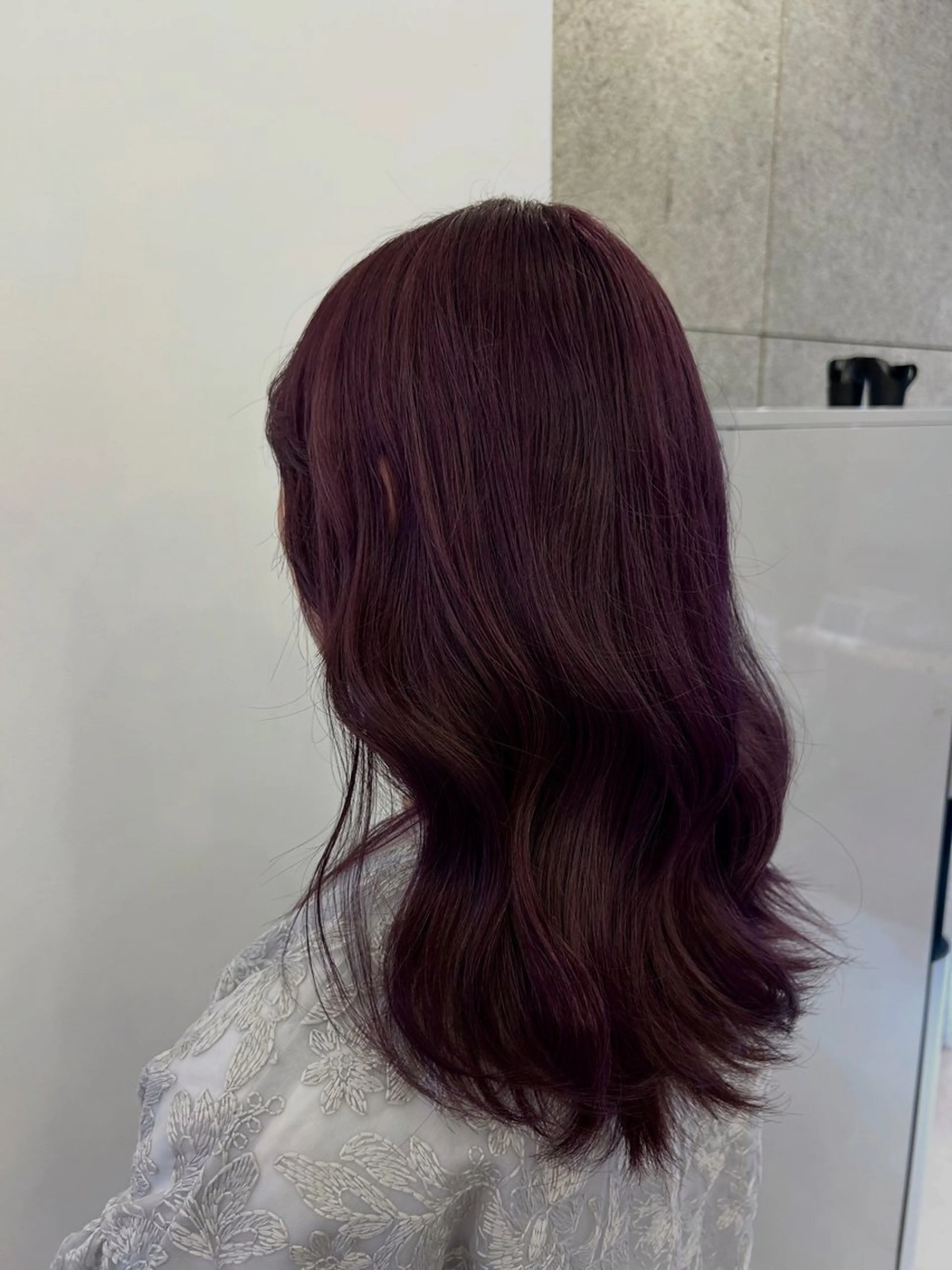 ロング カラー ブリーチ ラベンダーカラー 艶感カラー/フェザー レイヤー/meguのヘアスタイル