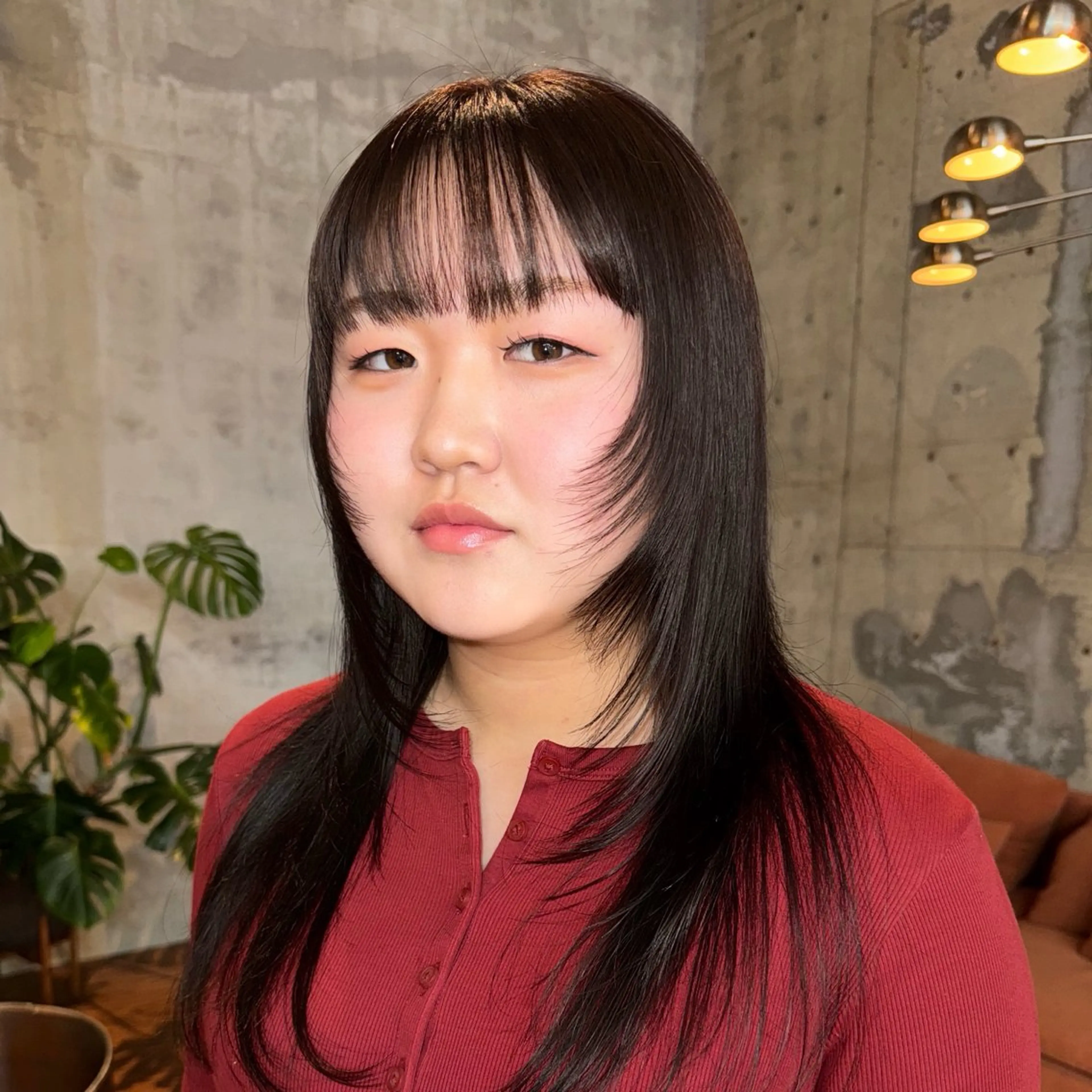 セミロング 顔周りカット レイヤーカット 澁谷 咲映のヘアスタイル