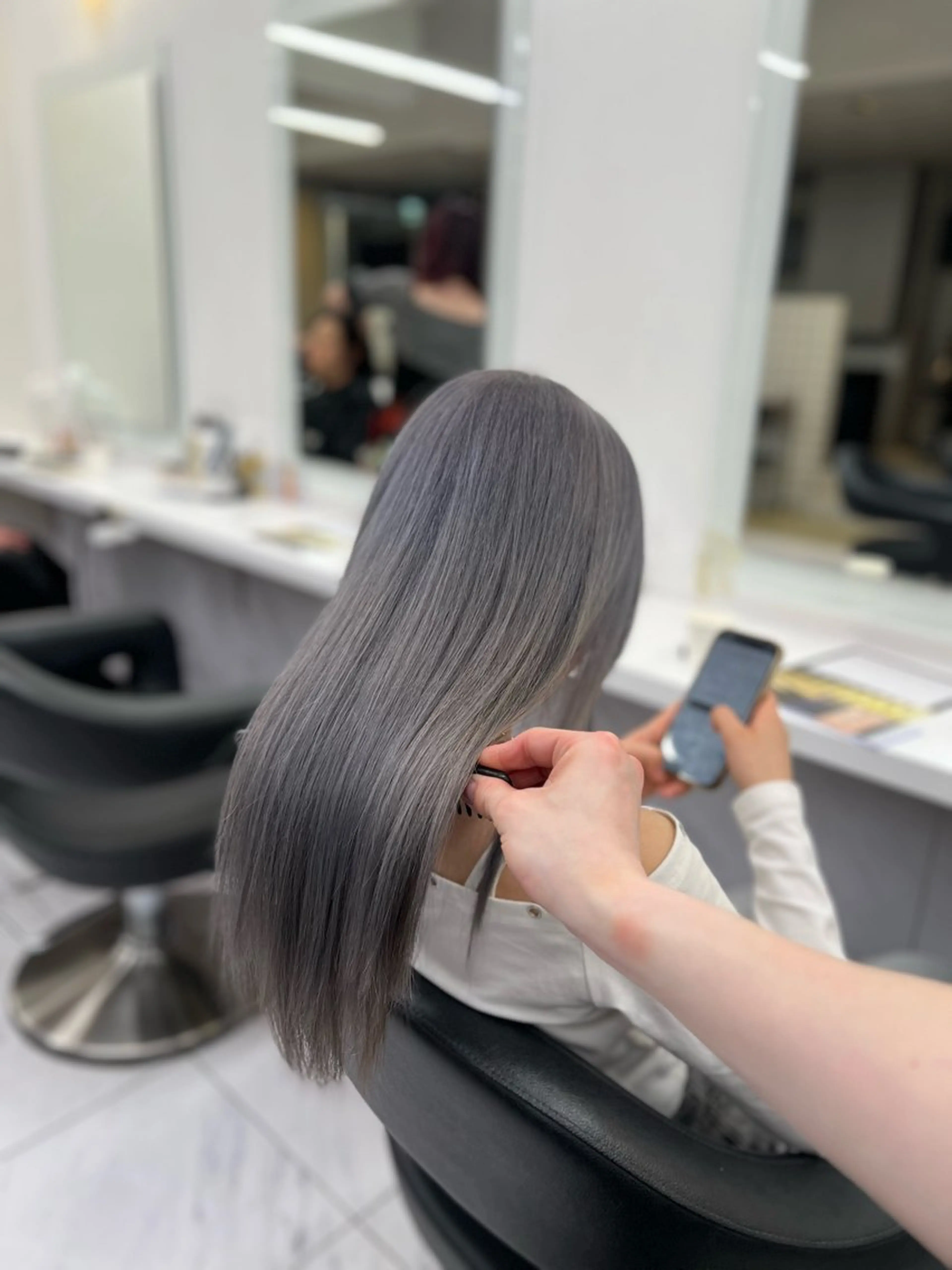 ロング カラー ヘアアレンジ カット ヘアカラー トリートメント ヘッドスパ ヘアセット 透明感×韓流ハイ トーン🫧RYUTAのヘアスタイル