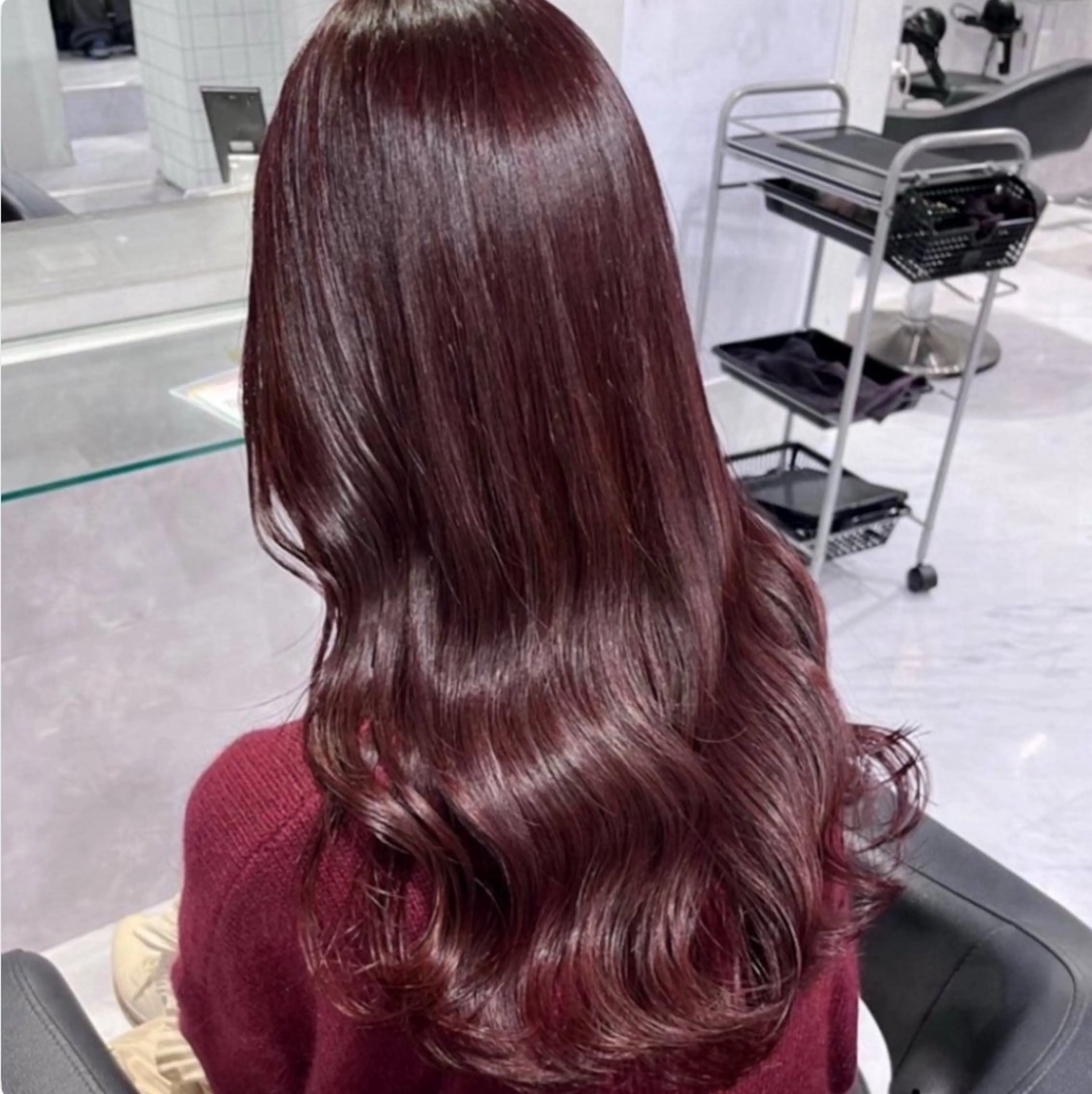 ロング カラー 🫧うる艶トレンド 🫧透明感カラーのヘアスタイル