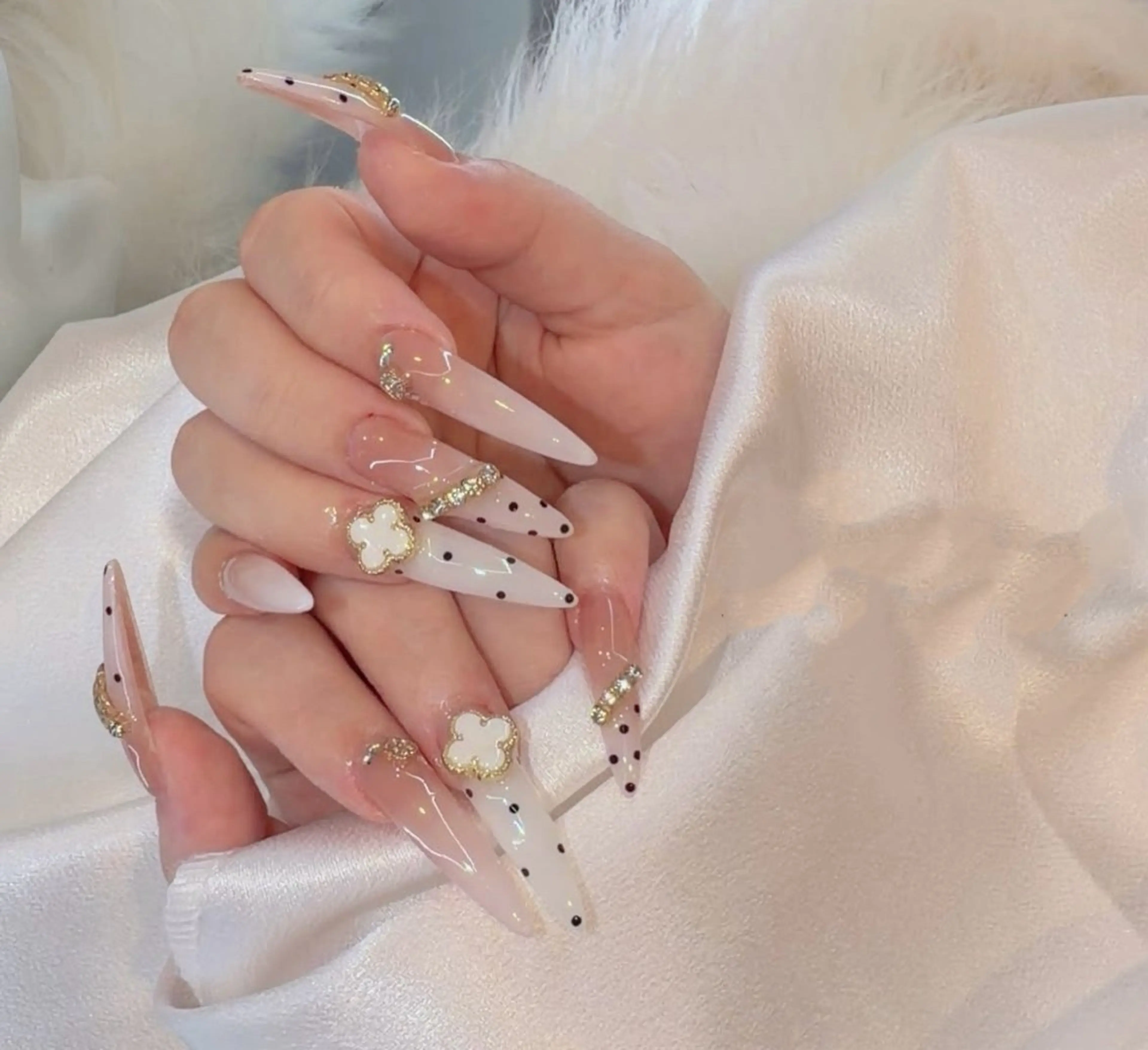 ネイル ハンドネイル Luvia Ginzaのネイルデザイン