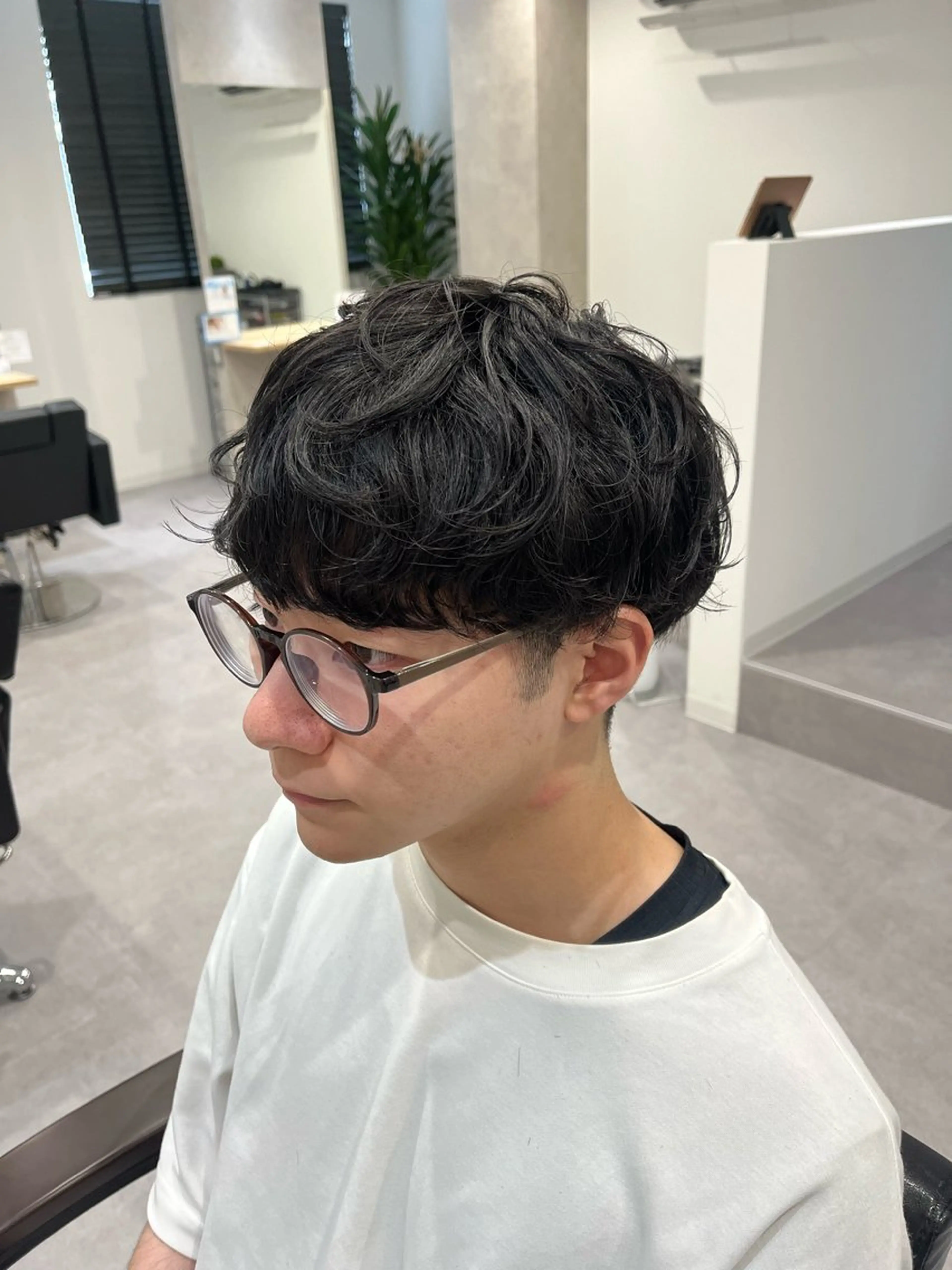 ミディアム パーマ メンズ 髙栁 航太の眉毛・アイブロウイメージ