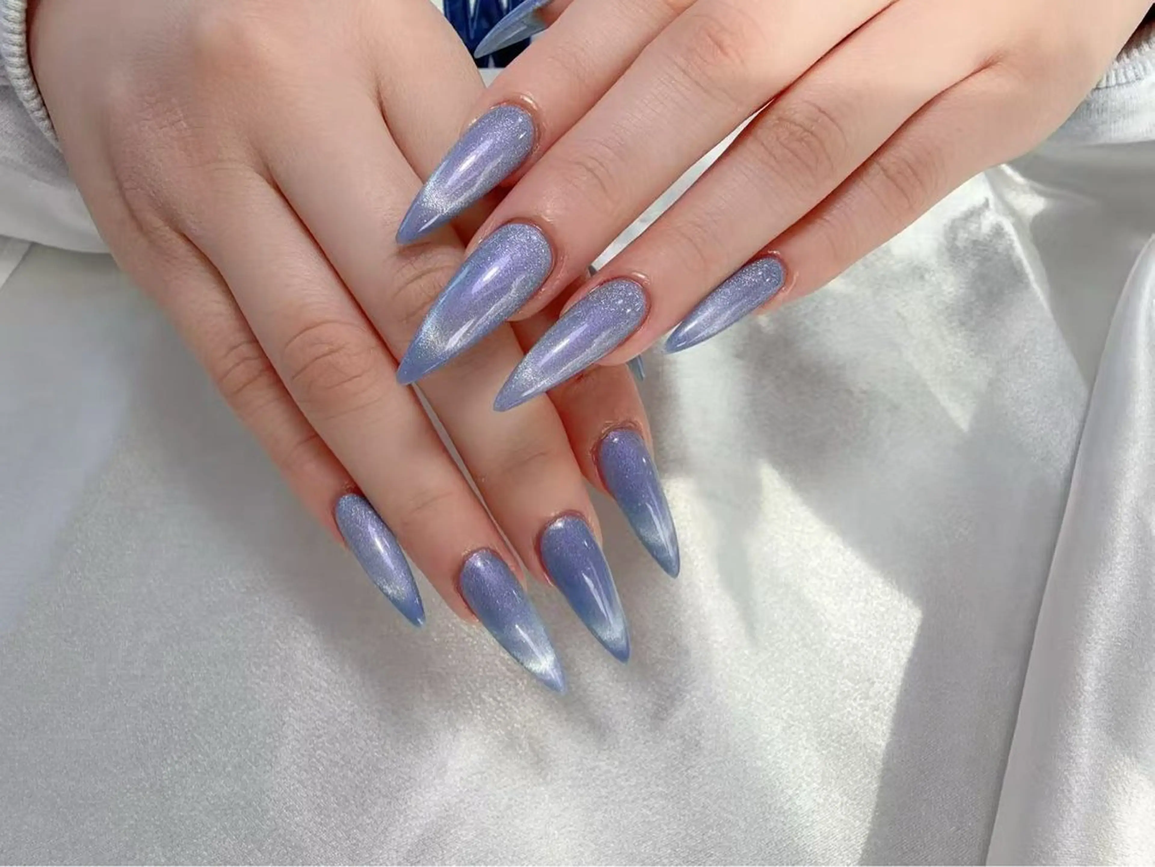 ネイル ブルー チークネイル 長さ出し フレンチネイル ハート る るのネイルデザイン