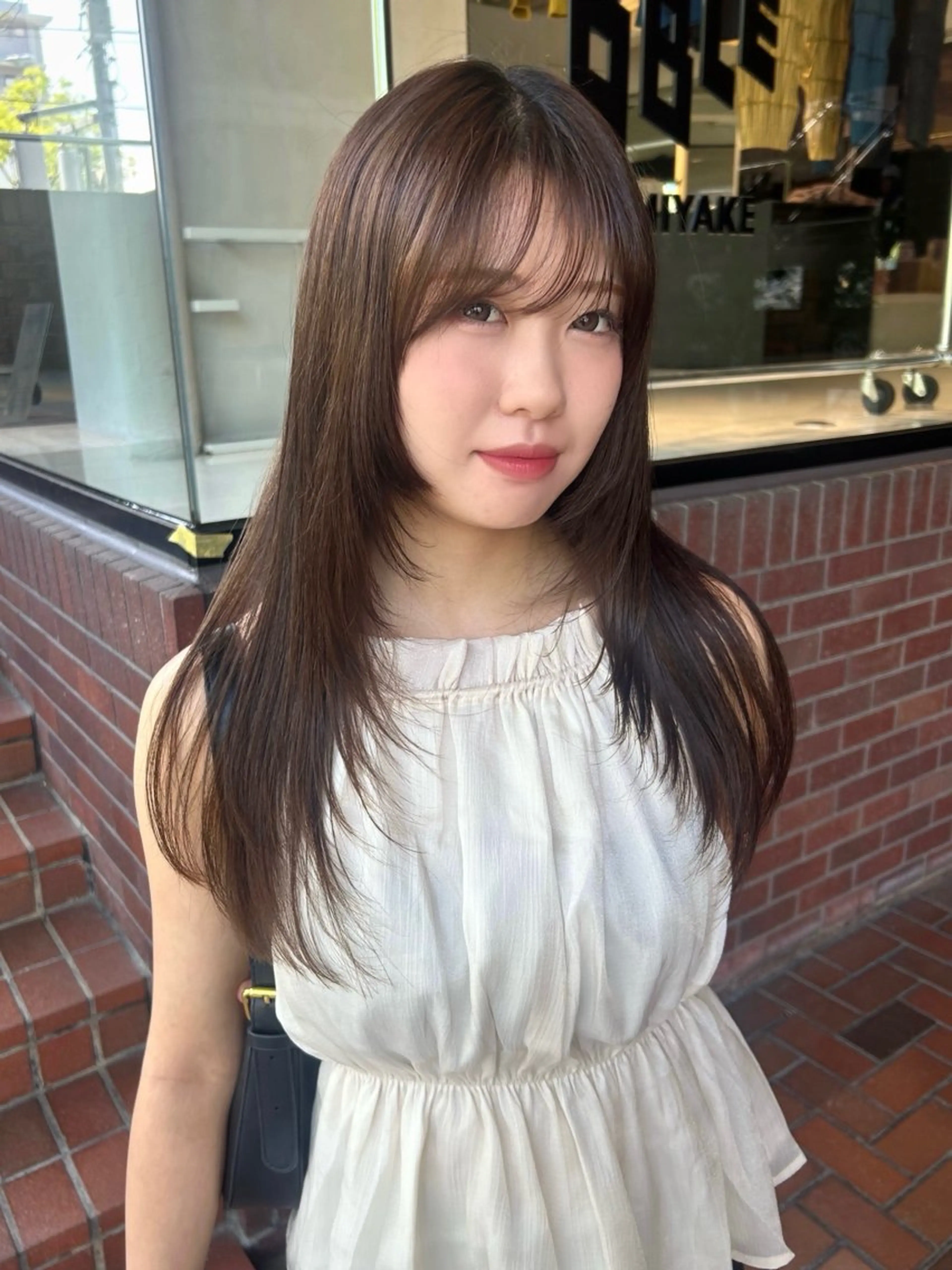 ロング NORA GINZA 池崎真菜のヘアスタイル