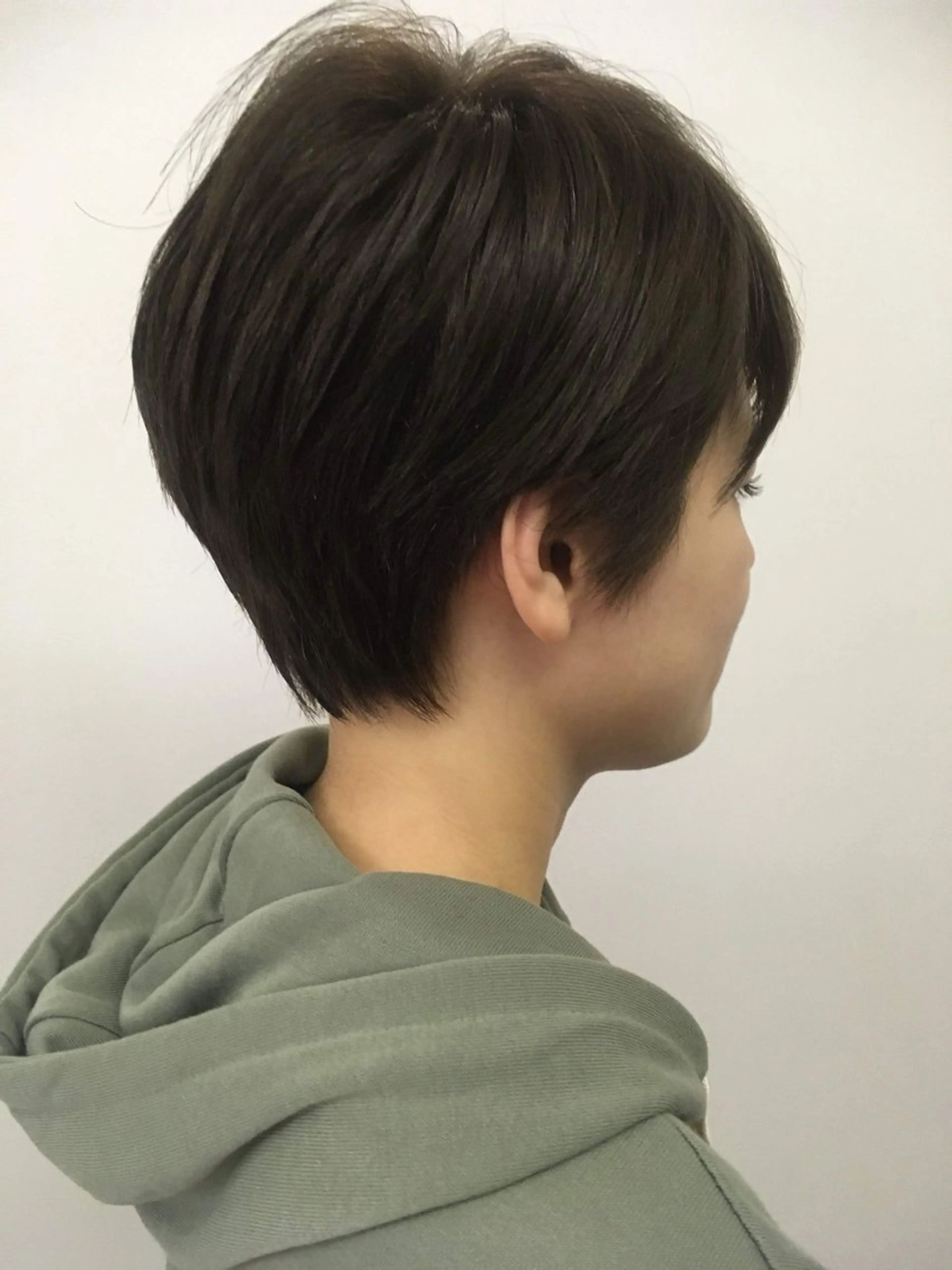ショート 白髪ぼかし ミズヒロのヘアスタイル