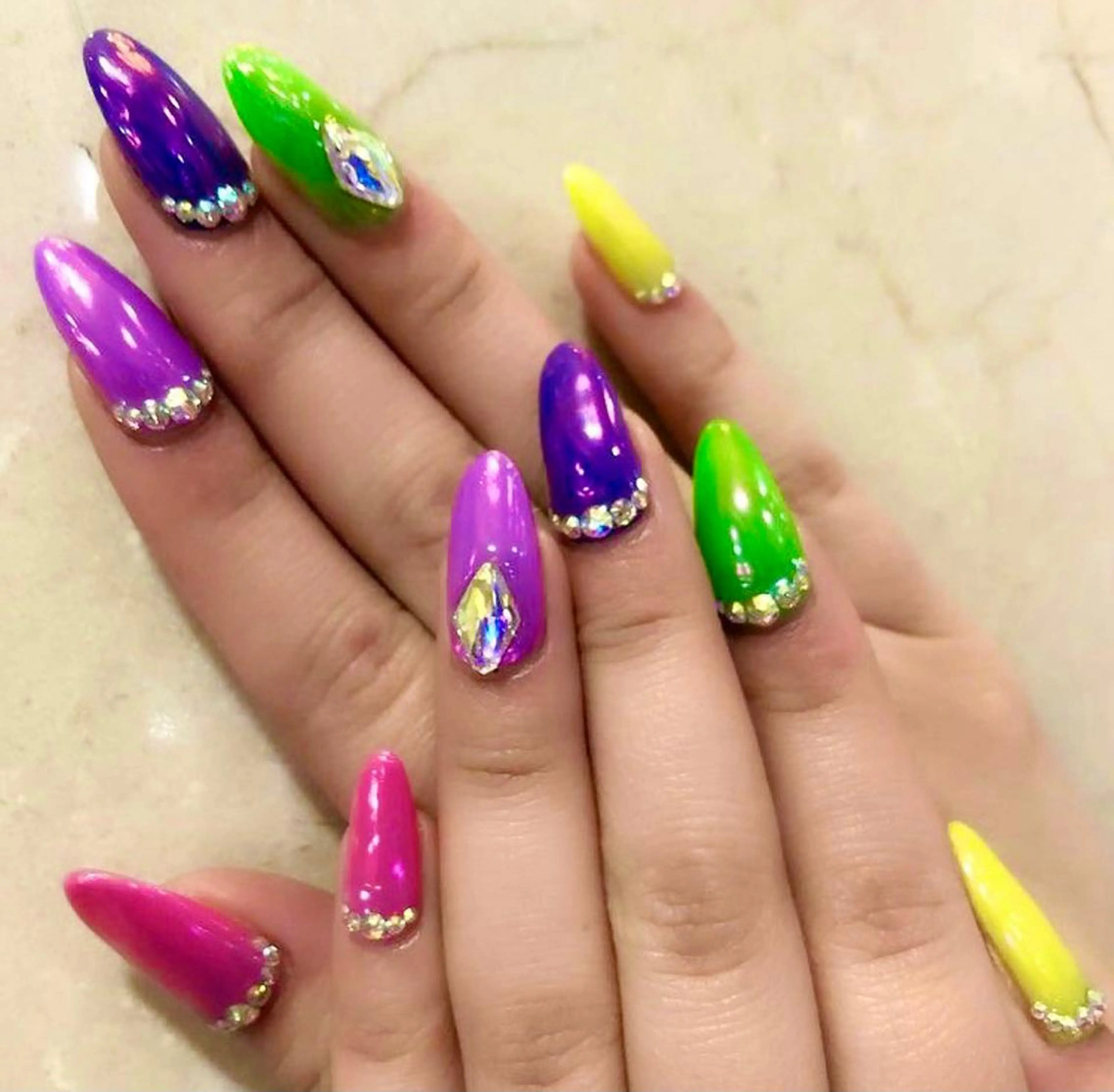 ネイル ハンドネイル Nail&eye Belire 新宿のネイルデザイン