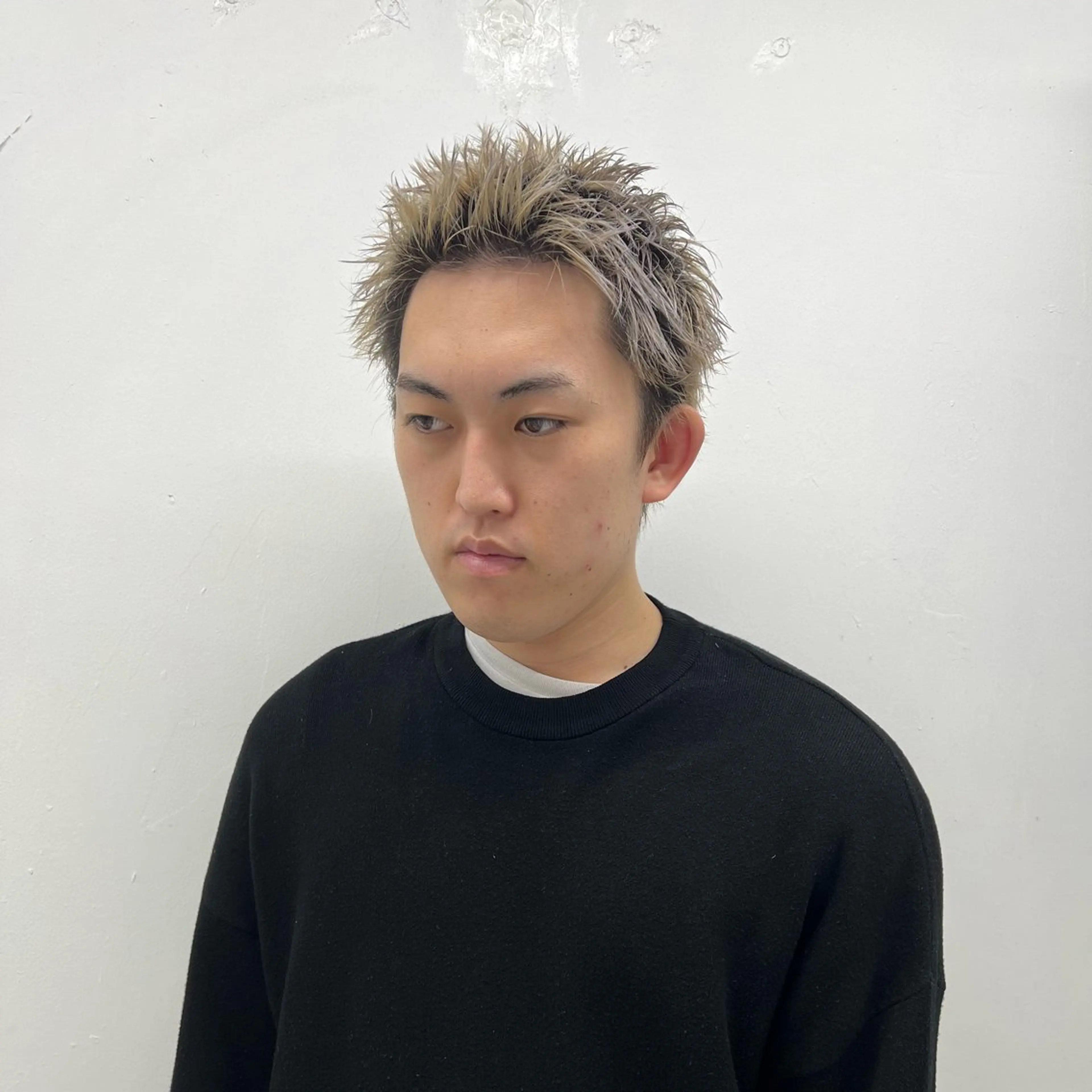 メンズ メンズハイトーン スパイキーショート 柏メンズパーマ特化 蛯谷  晃裕のヘアスタイル