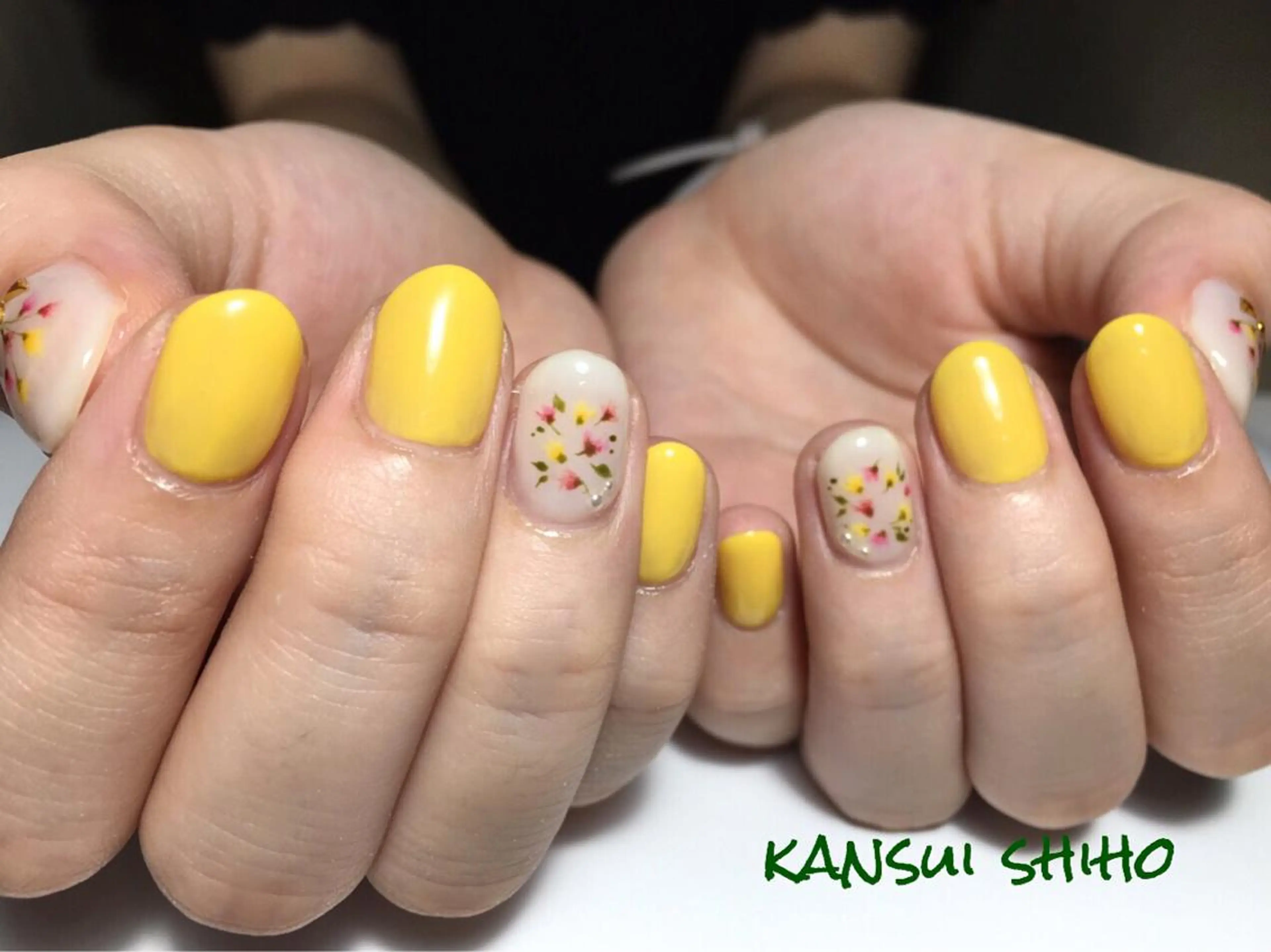 ネイル Elio 国泰寺のネイルデザイン