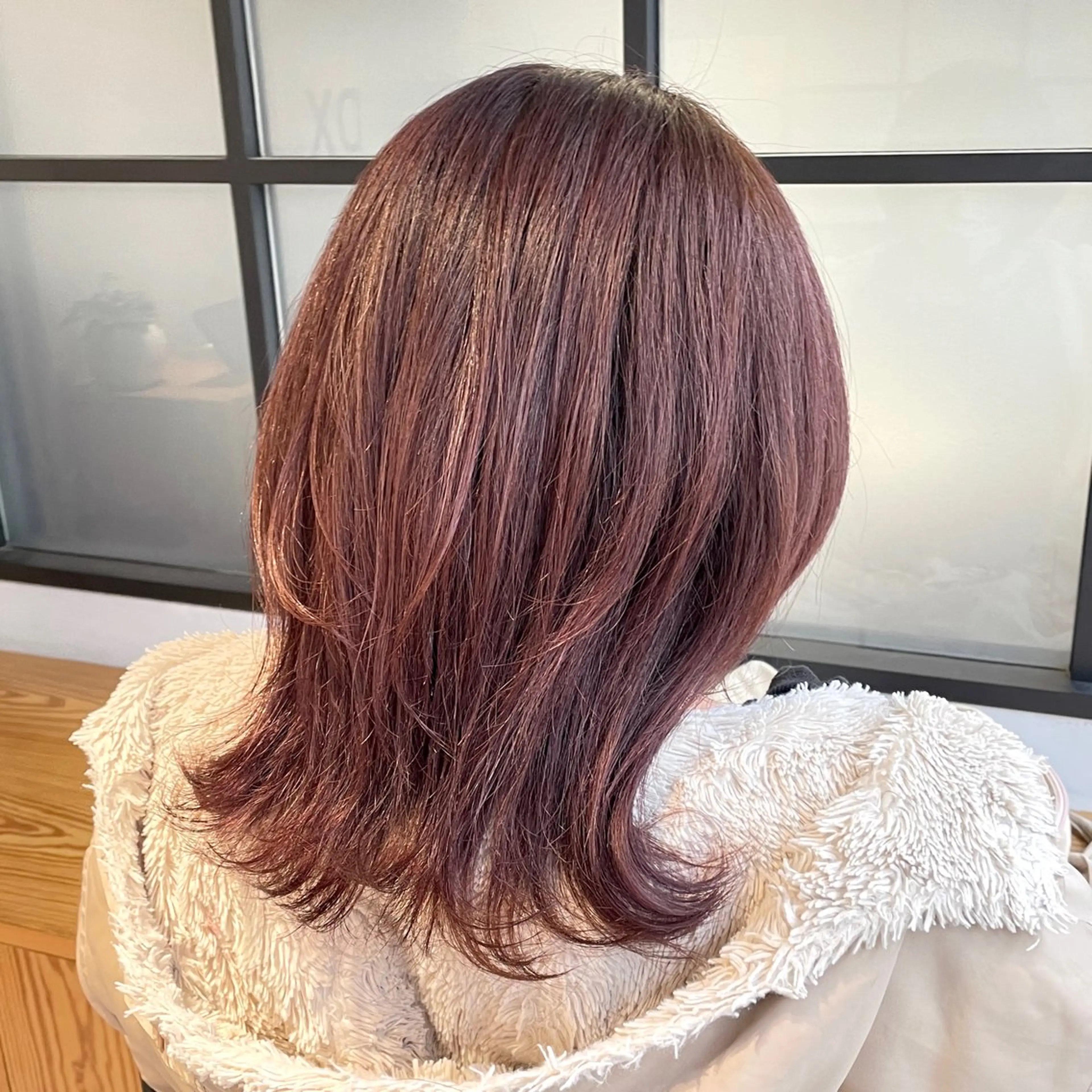 ミディアム カラー 透明感カラー ハイライトカラー ピンクカラー バイオレットカラー ハイライト ヘアカラー トリートメント DX SHARE SALON所属・matka白髪ぼかし 大人ヘア/KEIKOのヘアスタイル