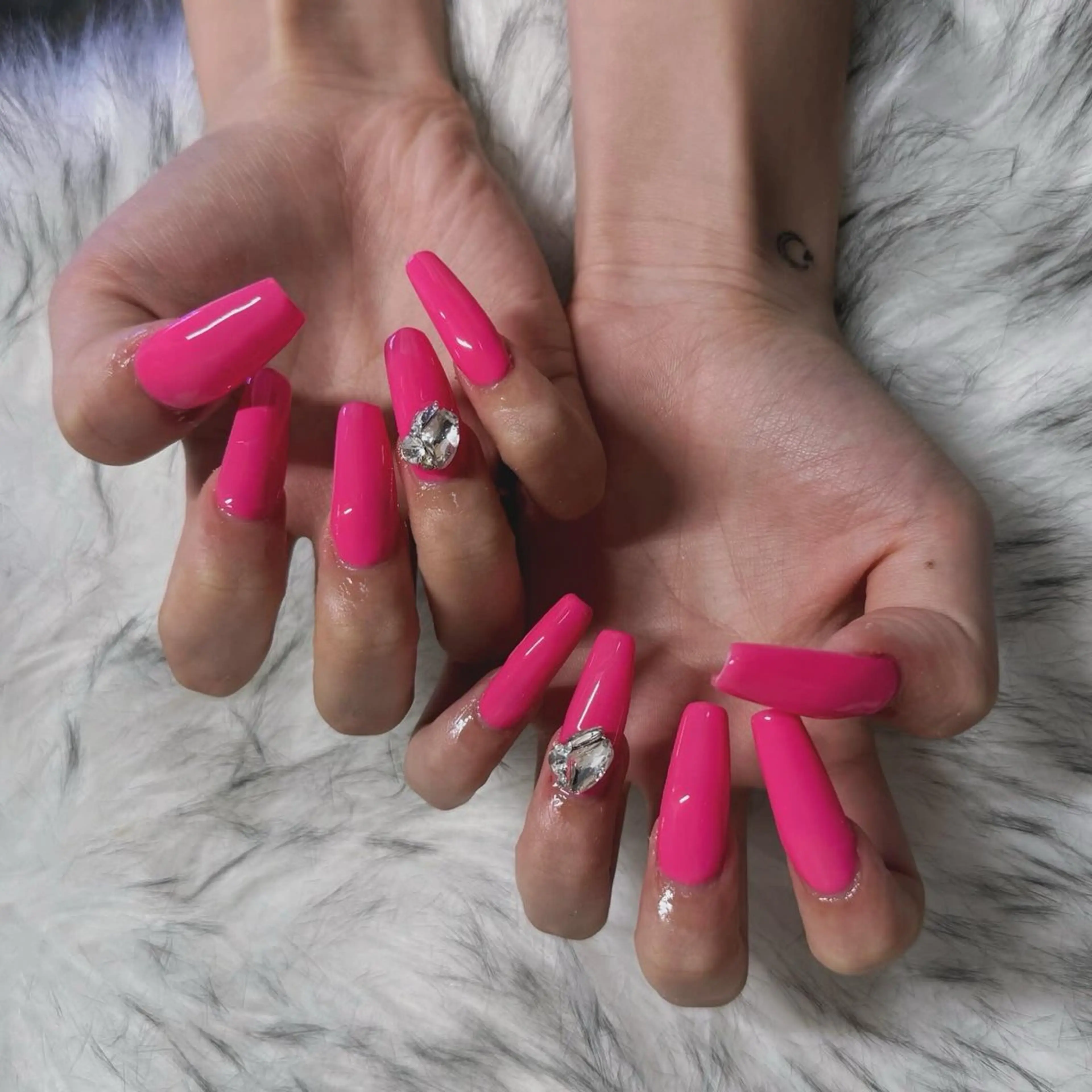 ロング ハンドネイル mao .のネイルデザイン