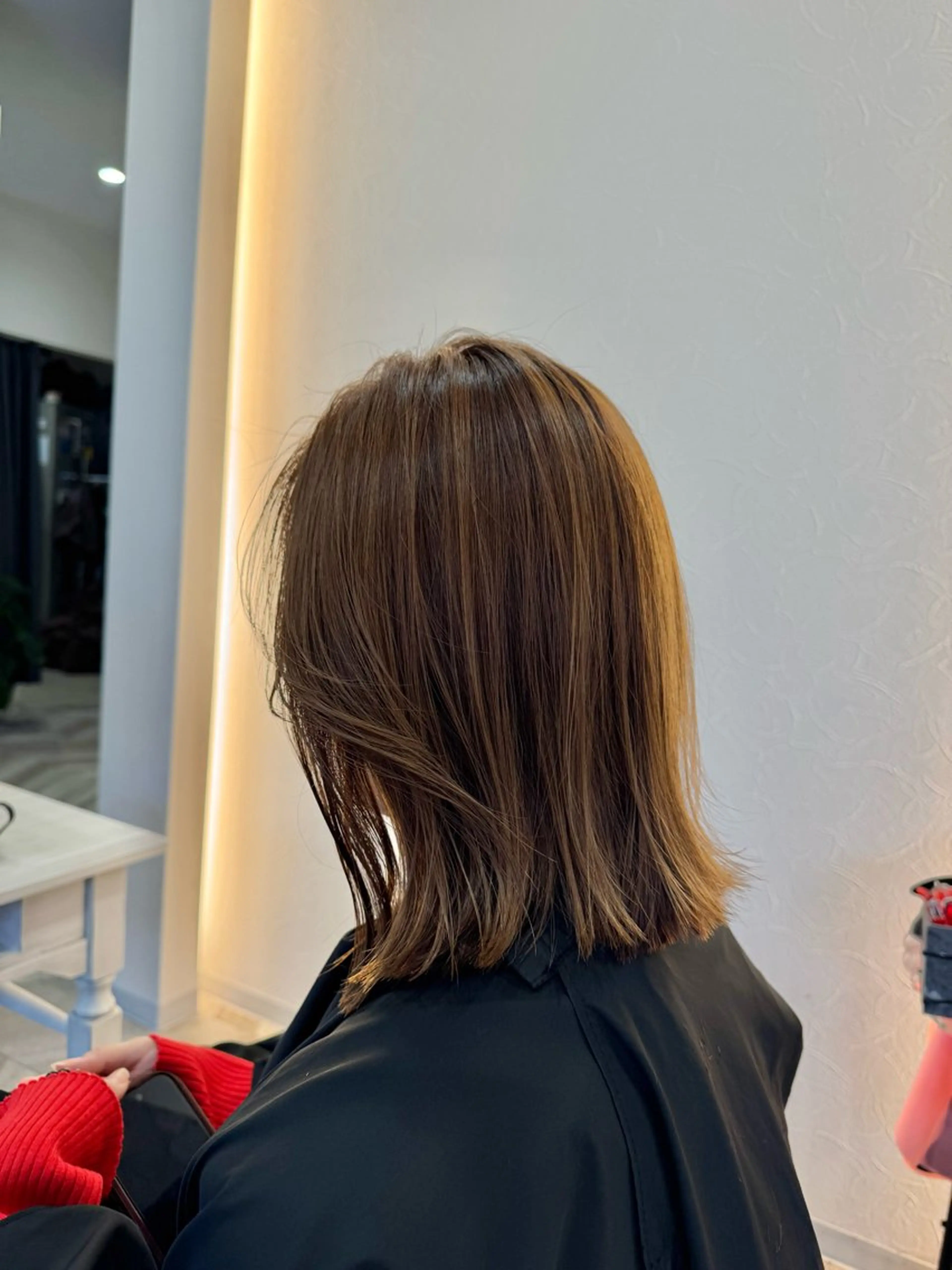 セミロング カラー ヘアアレンジ カット ヘアカラー トリートメント 佐々木  まゆかのヘアスタイル