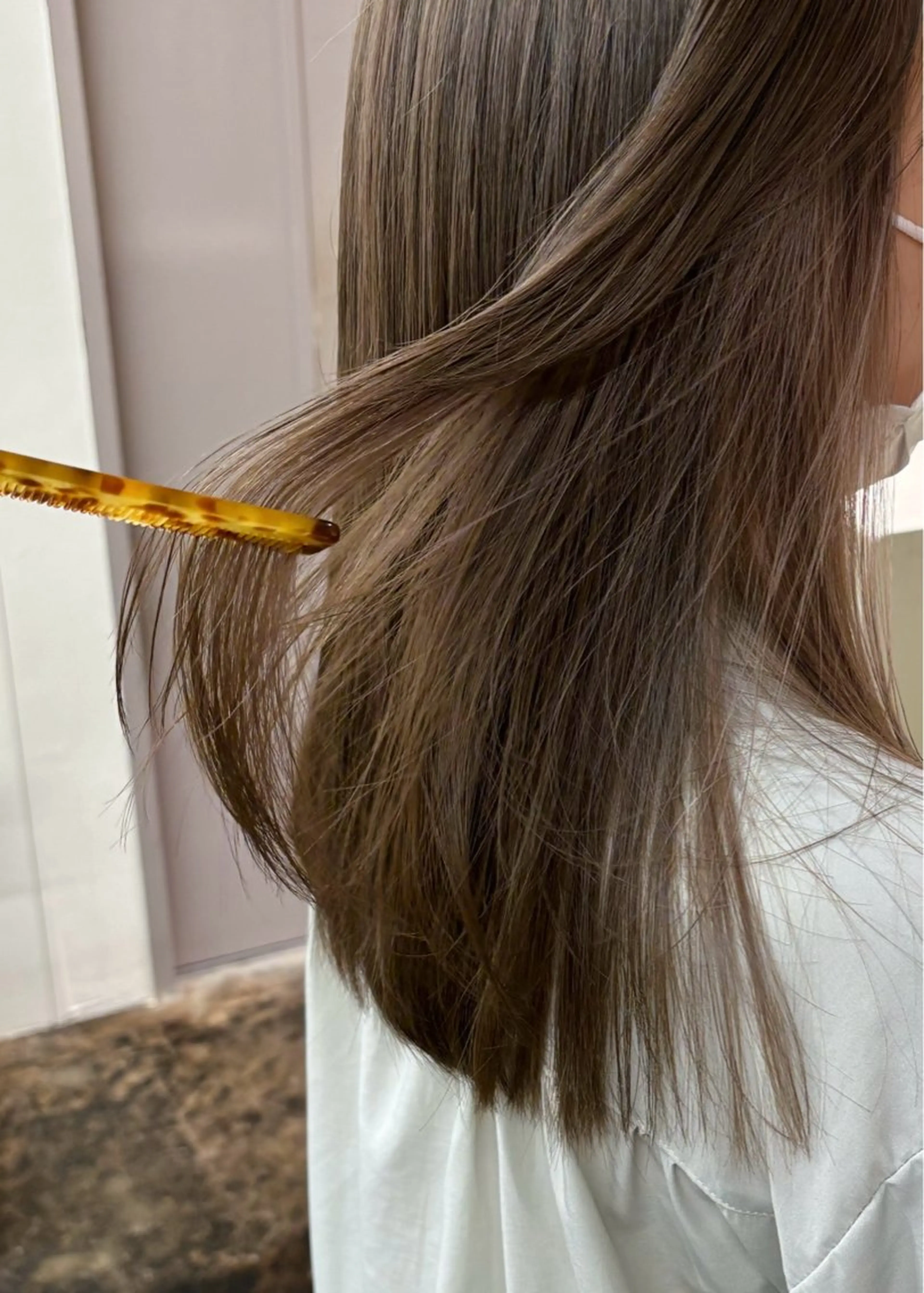 セミロング カラー ベージュカラー ブリーチ 透明感カラー オリーブベージュ カット ヘアカラー 西山 紗耶香🪽 透明感カラー/ボブのヘアスタイル