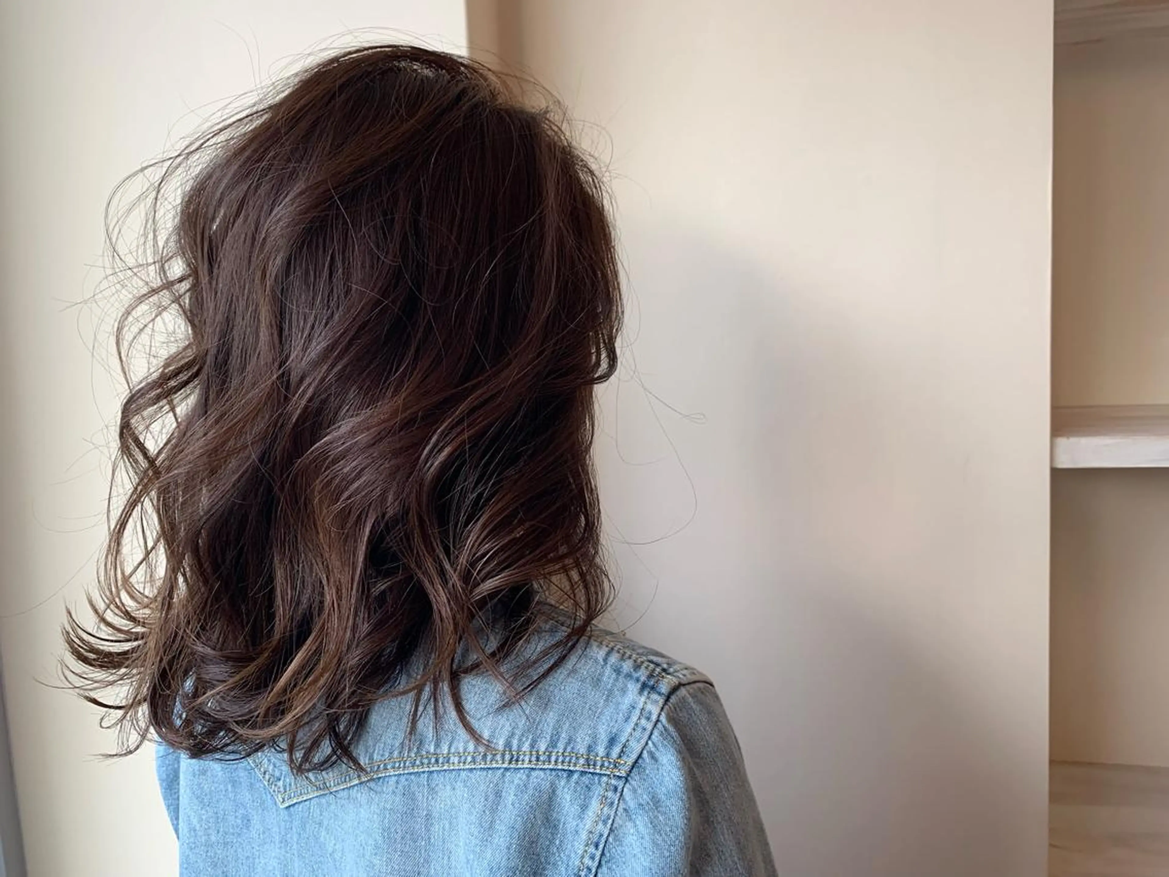 ミディアム カラー アッシュ ベージュカラー ボブウルフ／ボブ Satsuki【名駅のヘアスタイル