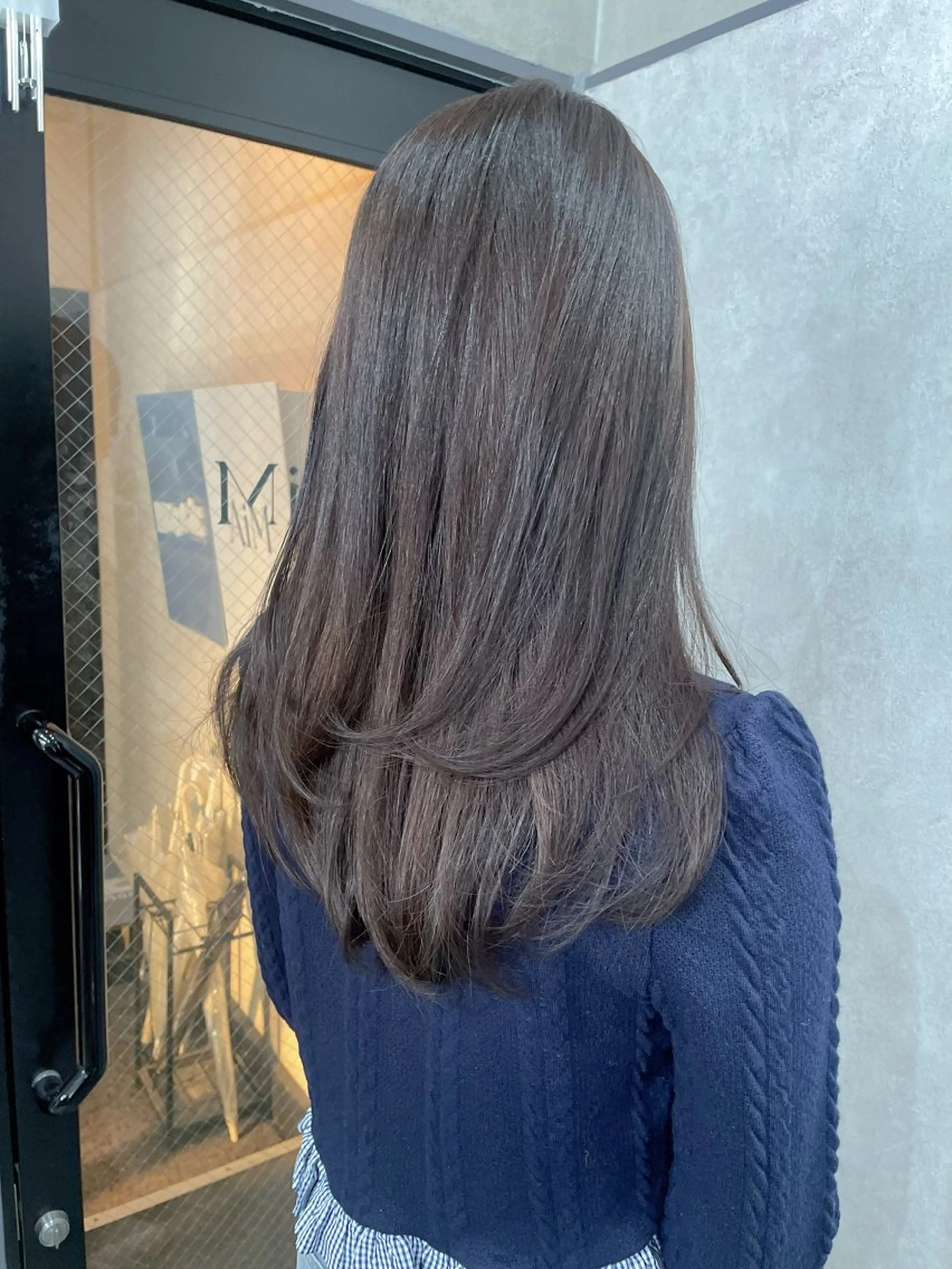 ロング カラー レイヤーカット AIRI layer cut hairのヘアスタイル