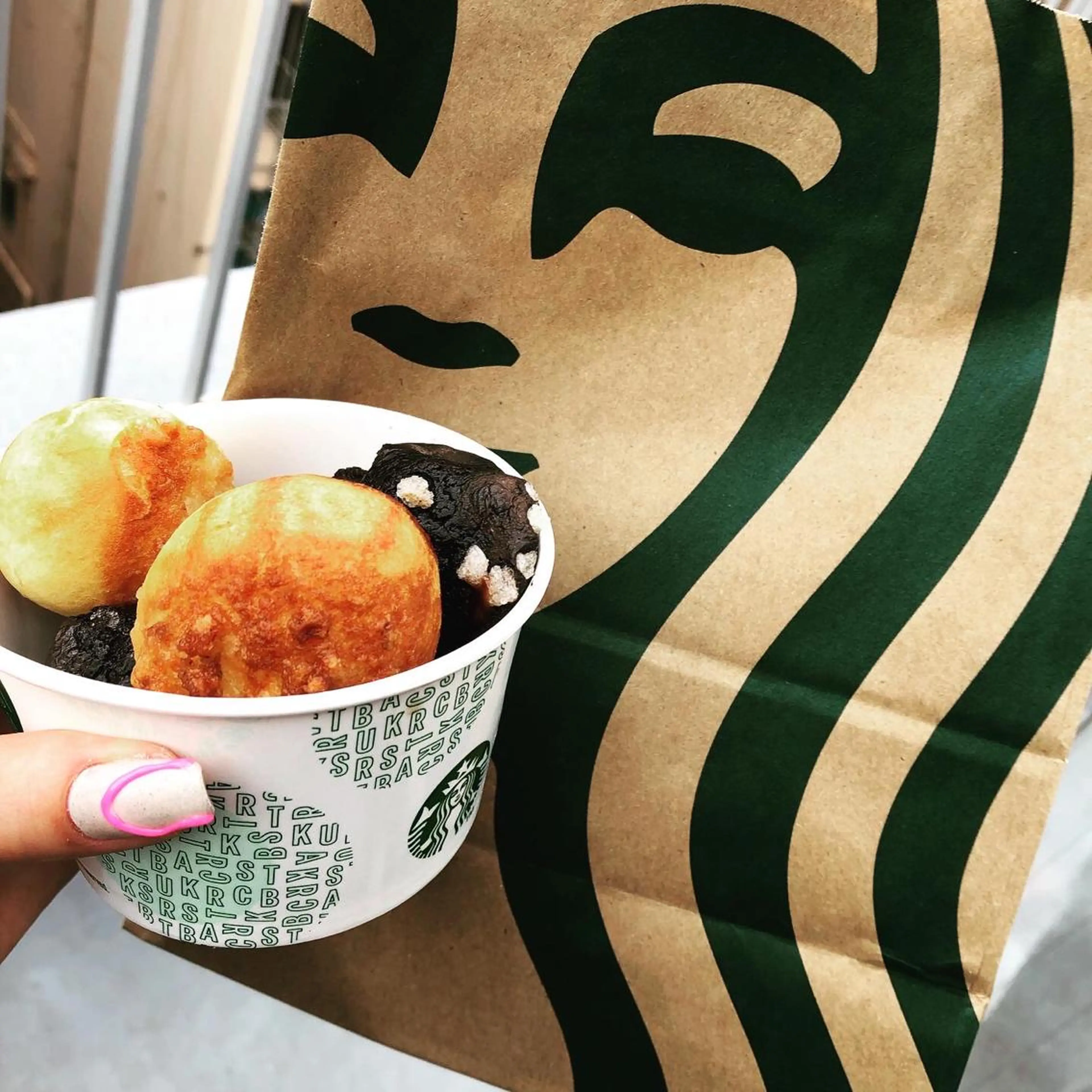 ネイル 🦋Kiyomi. 🦋のネイルデザイン