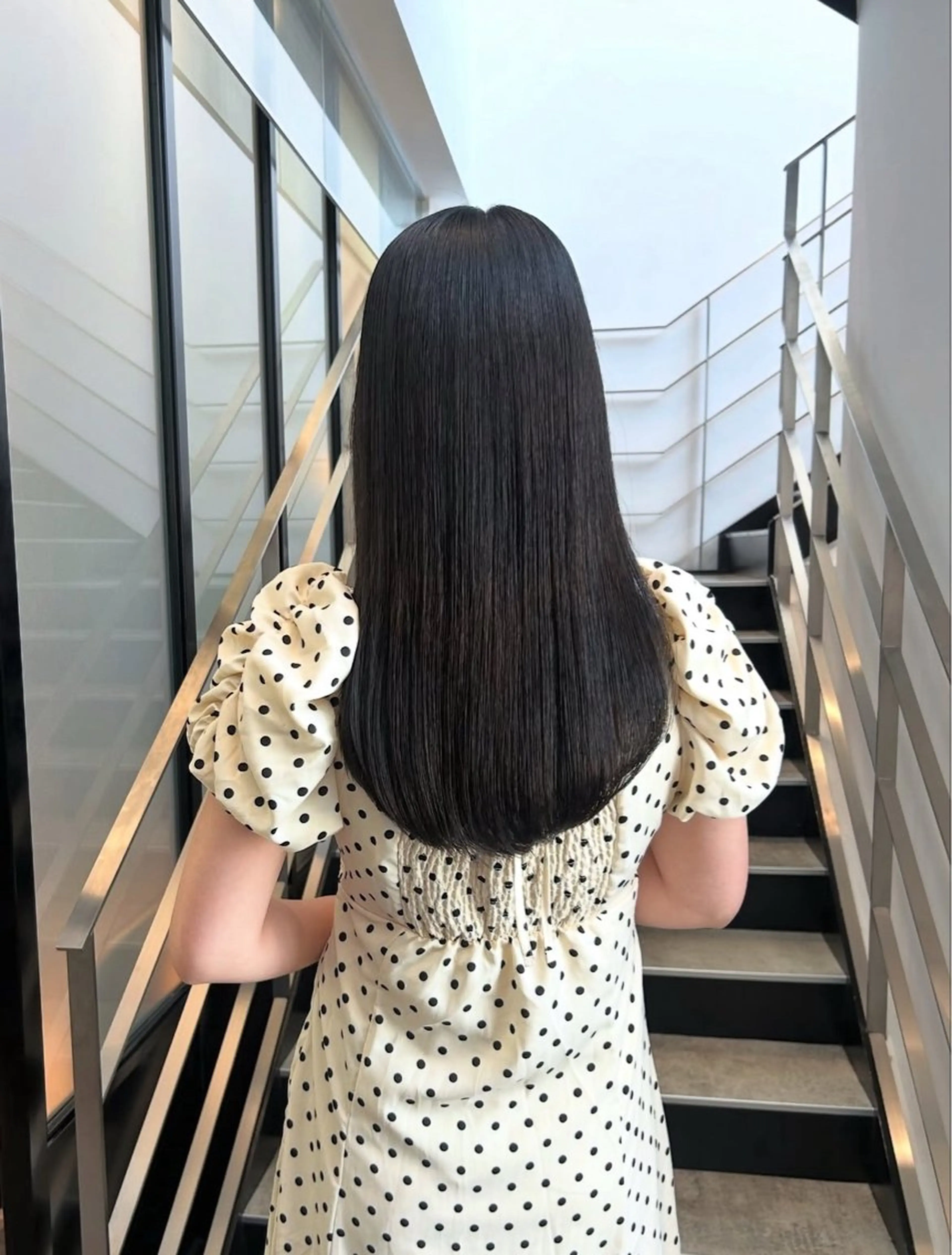 ロング ロング 縮毛矯正 カット ヘアカラー stylist 🌸 kana.のヘアスタイル