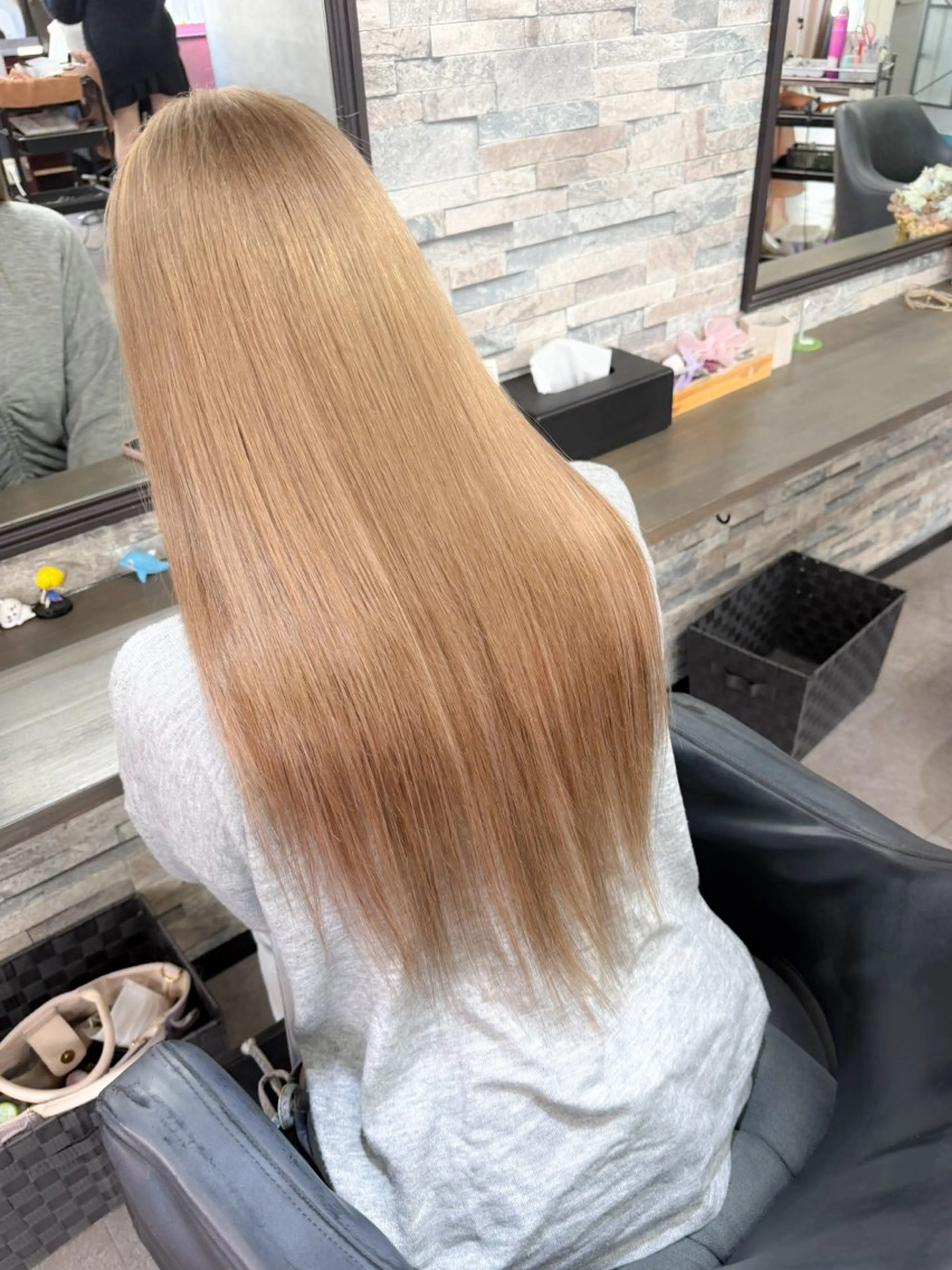 ロング ハイトーンエクステ 🎩カズキ🎩のヘアスタイル