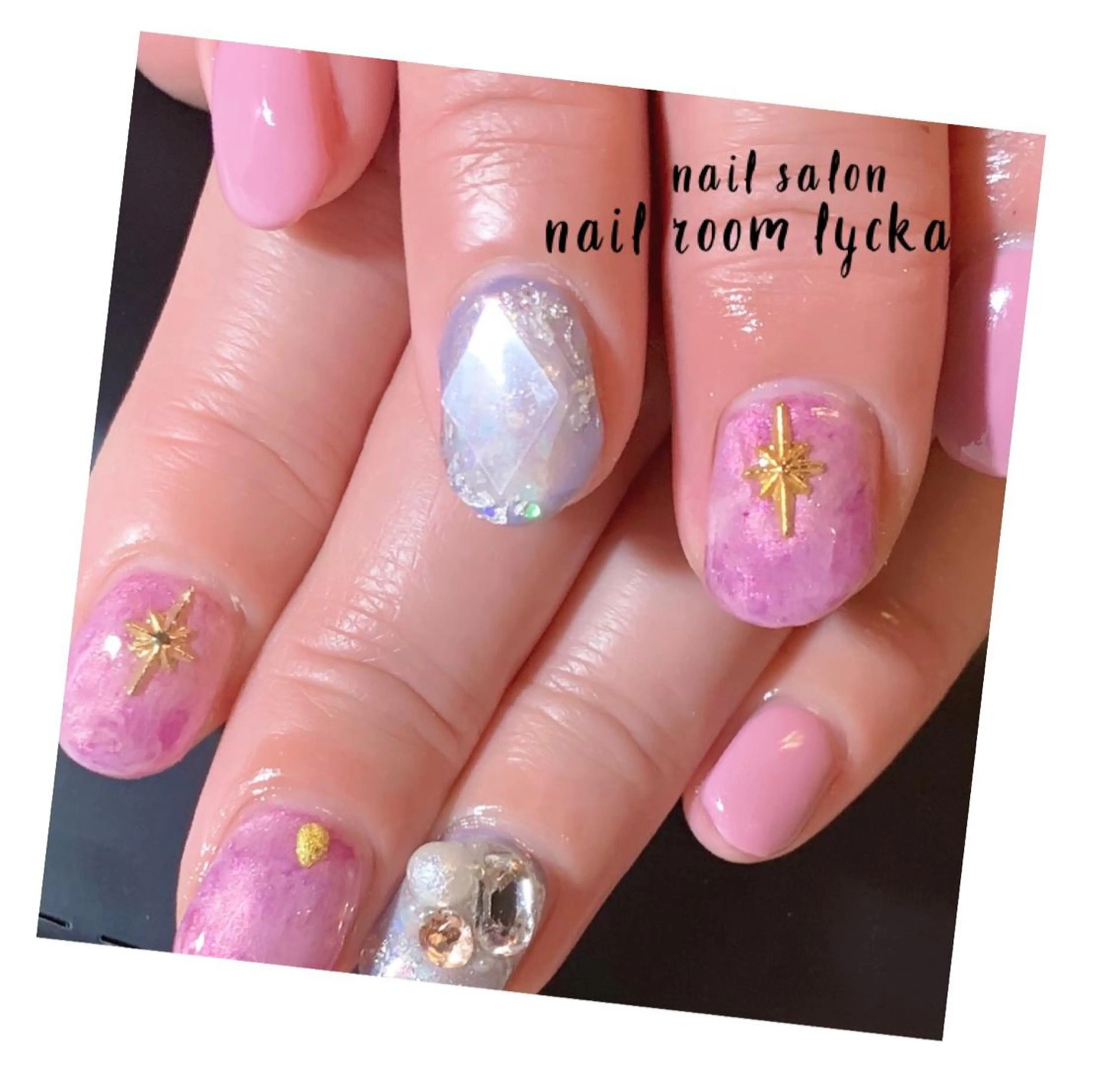 ネイル ﾈｲﾙﾙｰﾑﾘｯｶ 𝐦𝐚𝐲𝐮のネイルデザイン