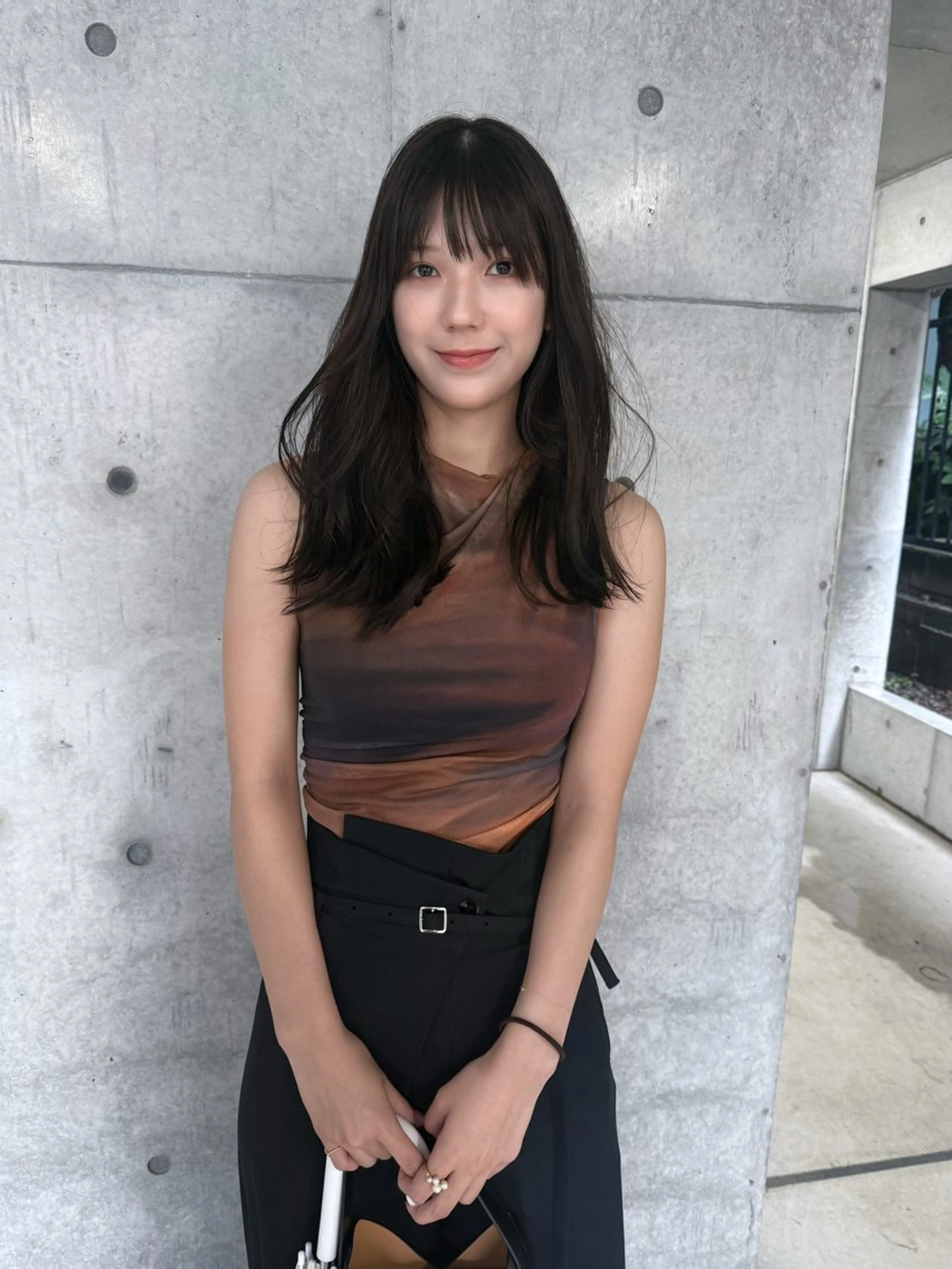 ロング カラー ロングレイヤー アッシュ ベージュカラー ブリーチ 透明感カラー カット ヘアカラー 誰より丁寧なカット/ 小林輝/レイヤーのヘアスタイル
