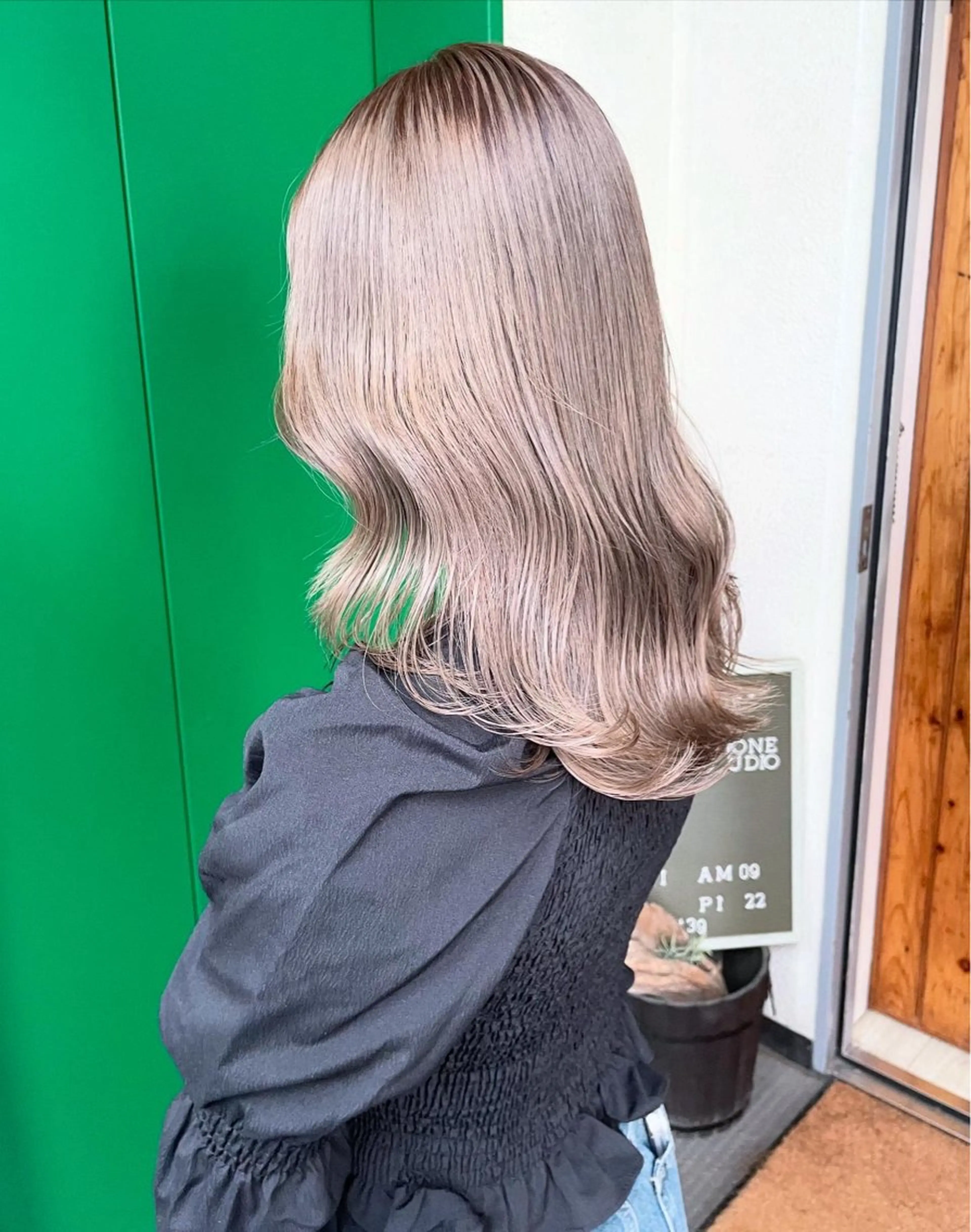 ミディアム カラー ヘアアレンジ ヘアカラー トリートメント ヘアセット 艶髪 🦋CON🦋のヘアスタイル