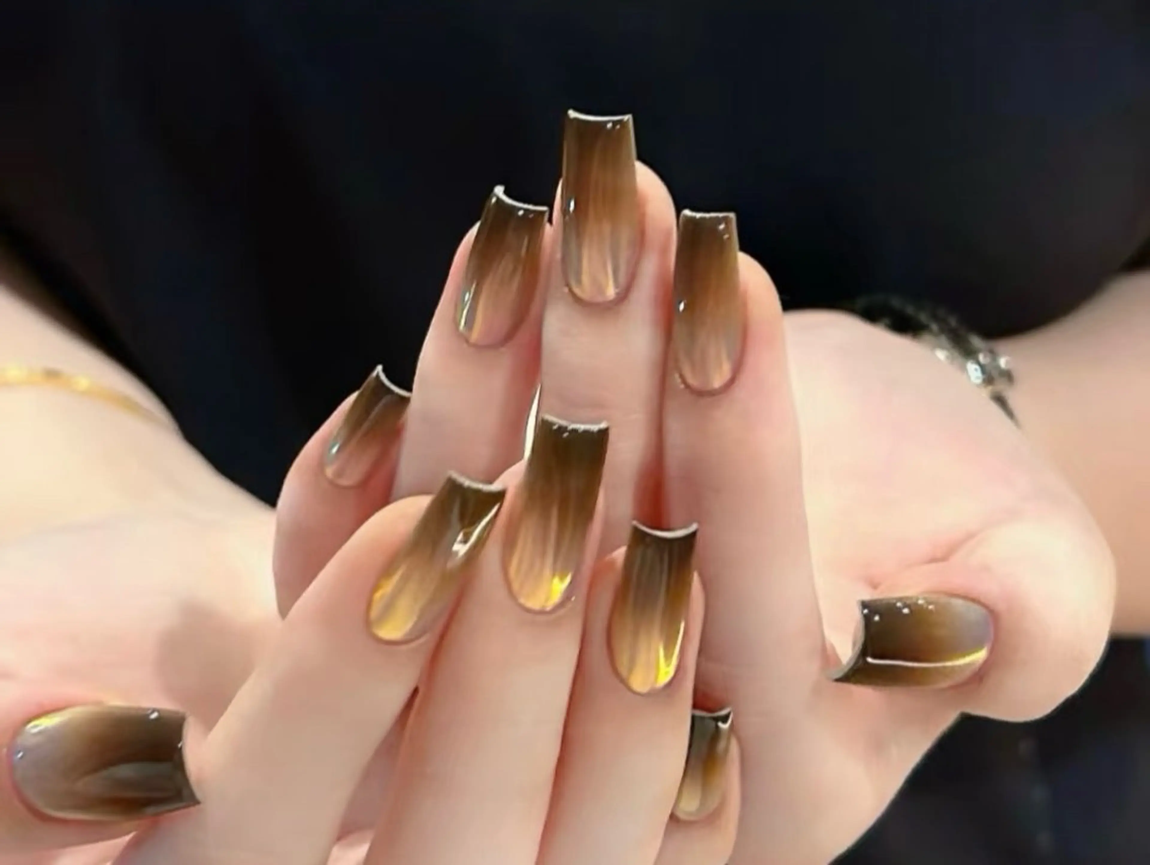 ネイル 高木 維麗絲のネイルデザイン